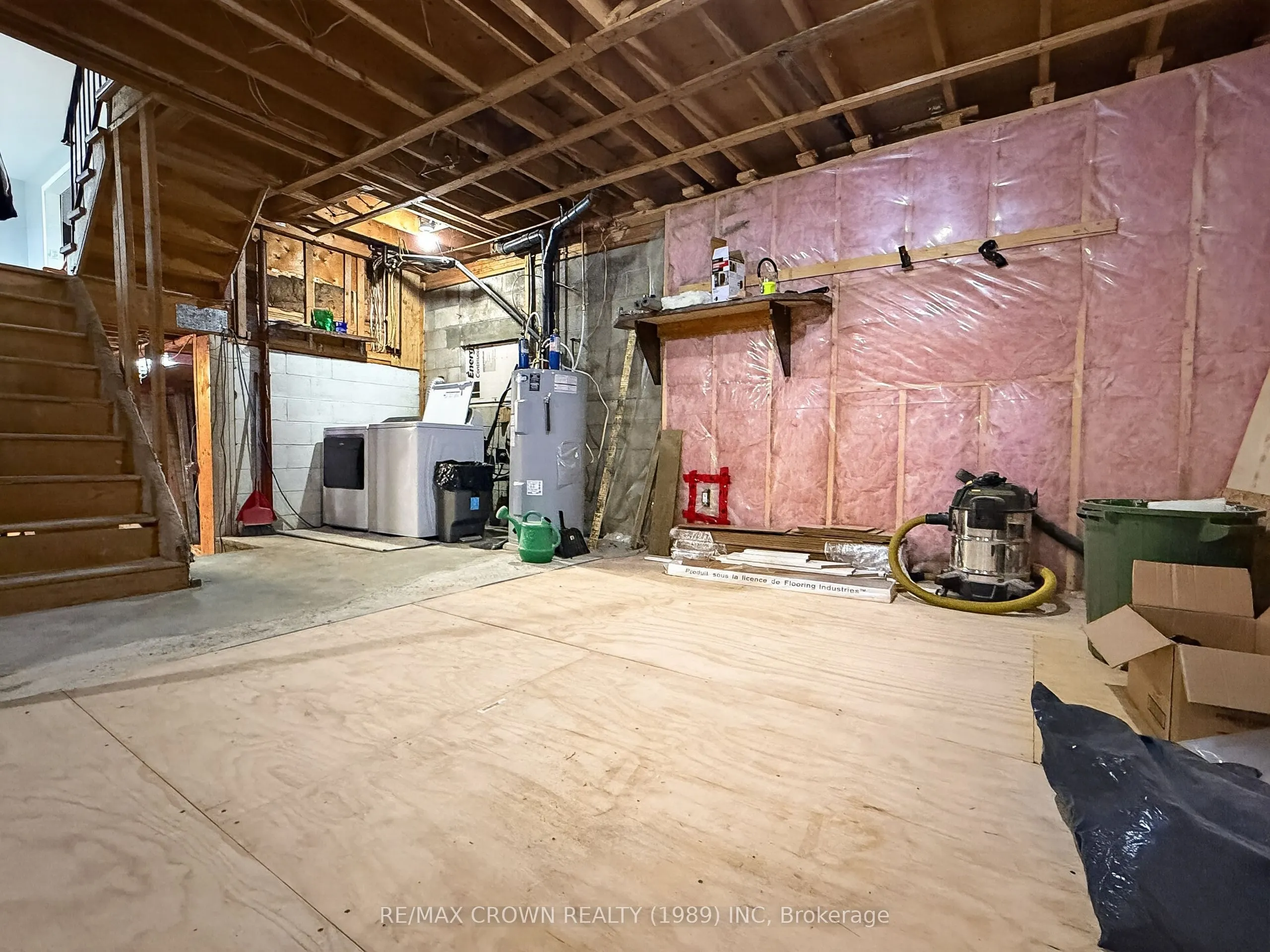 24 Cedar Avenue