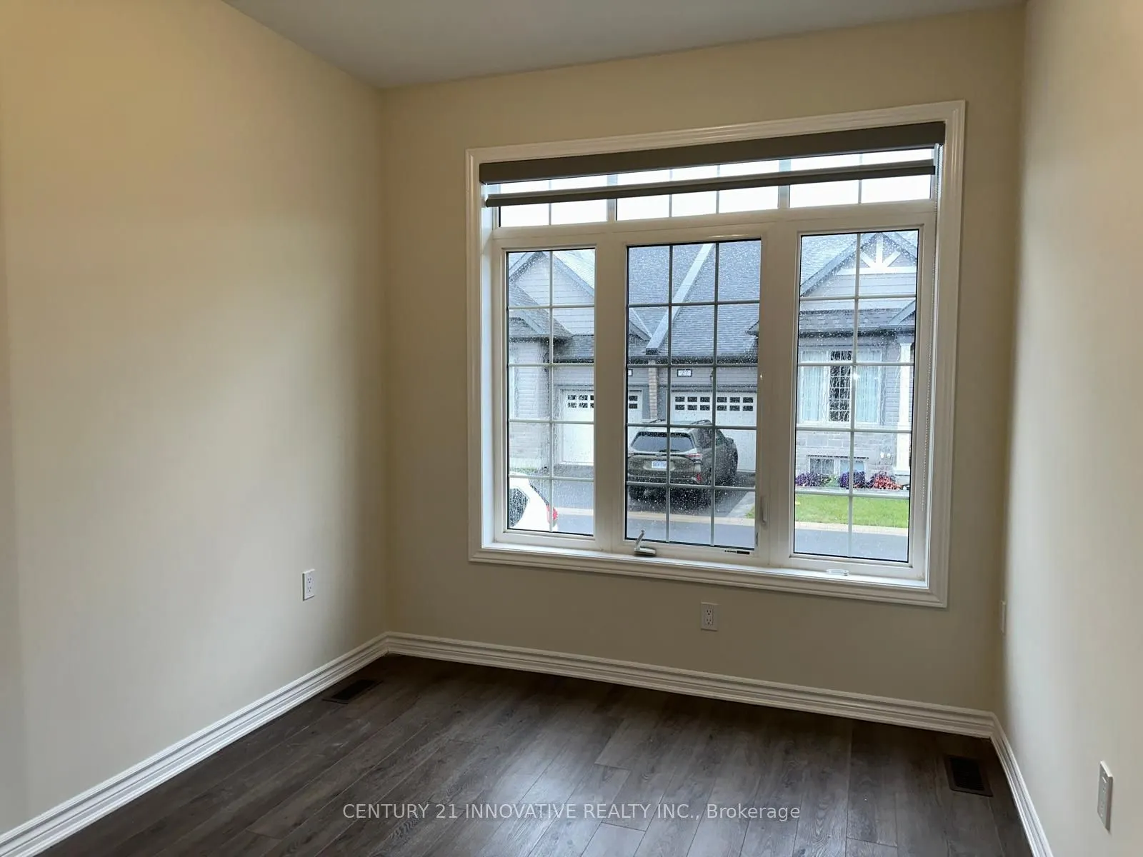17 Lakewood Crescent S #35