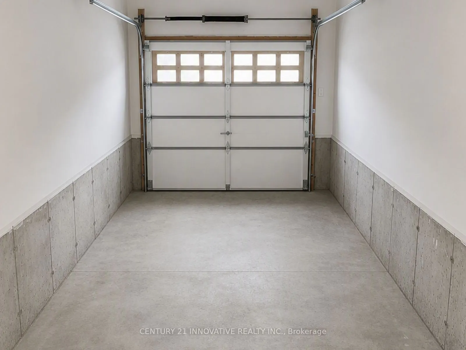 17 Lakewood Crescent S #35