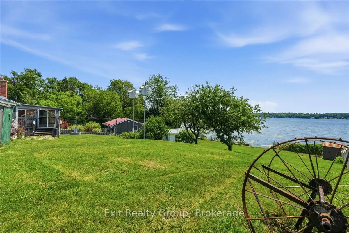 1083 Lakeside Drive