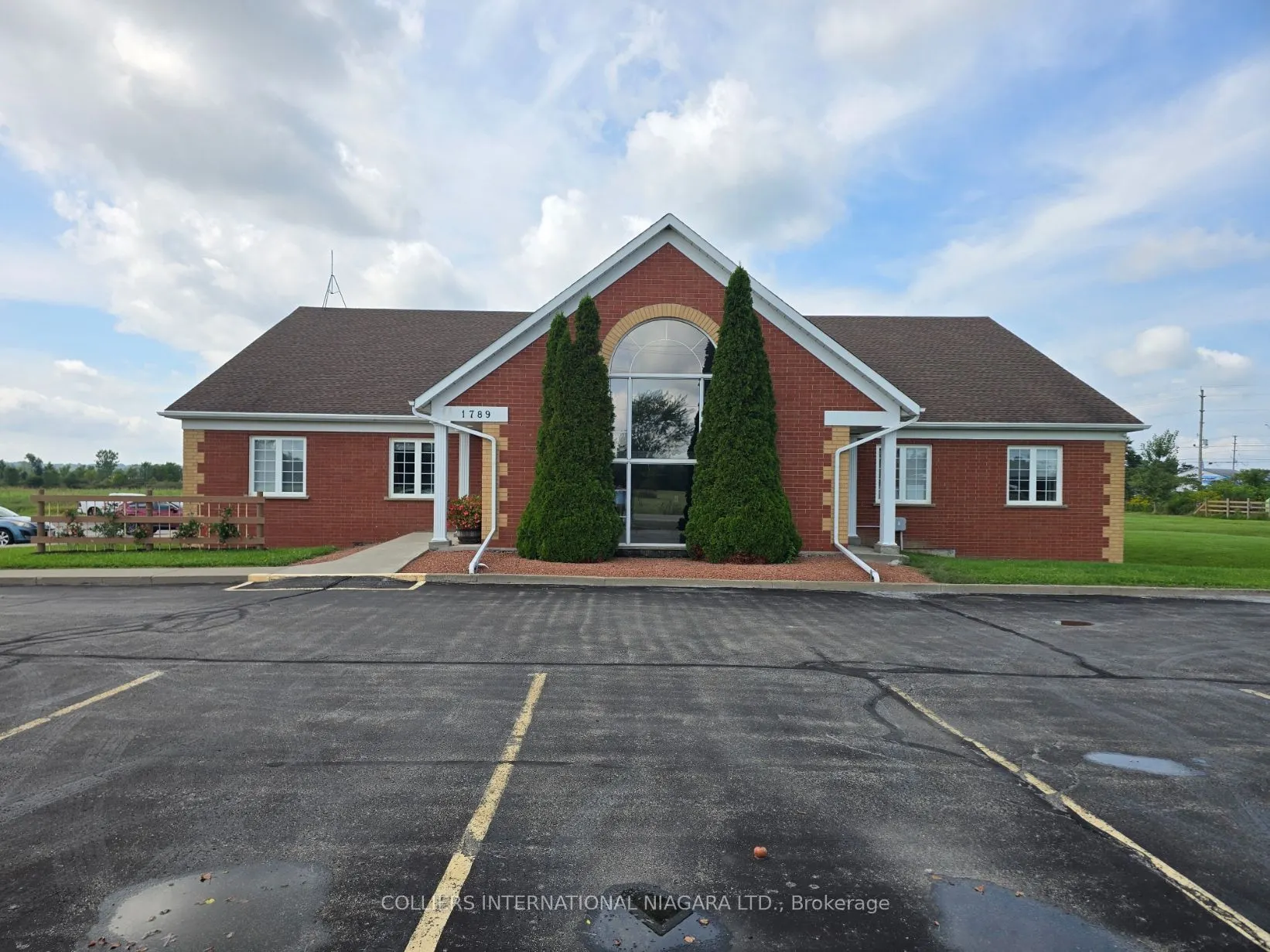1789 Merrittville Highway #unit #9