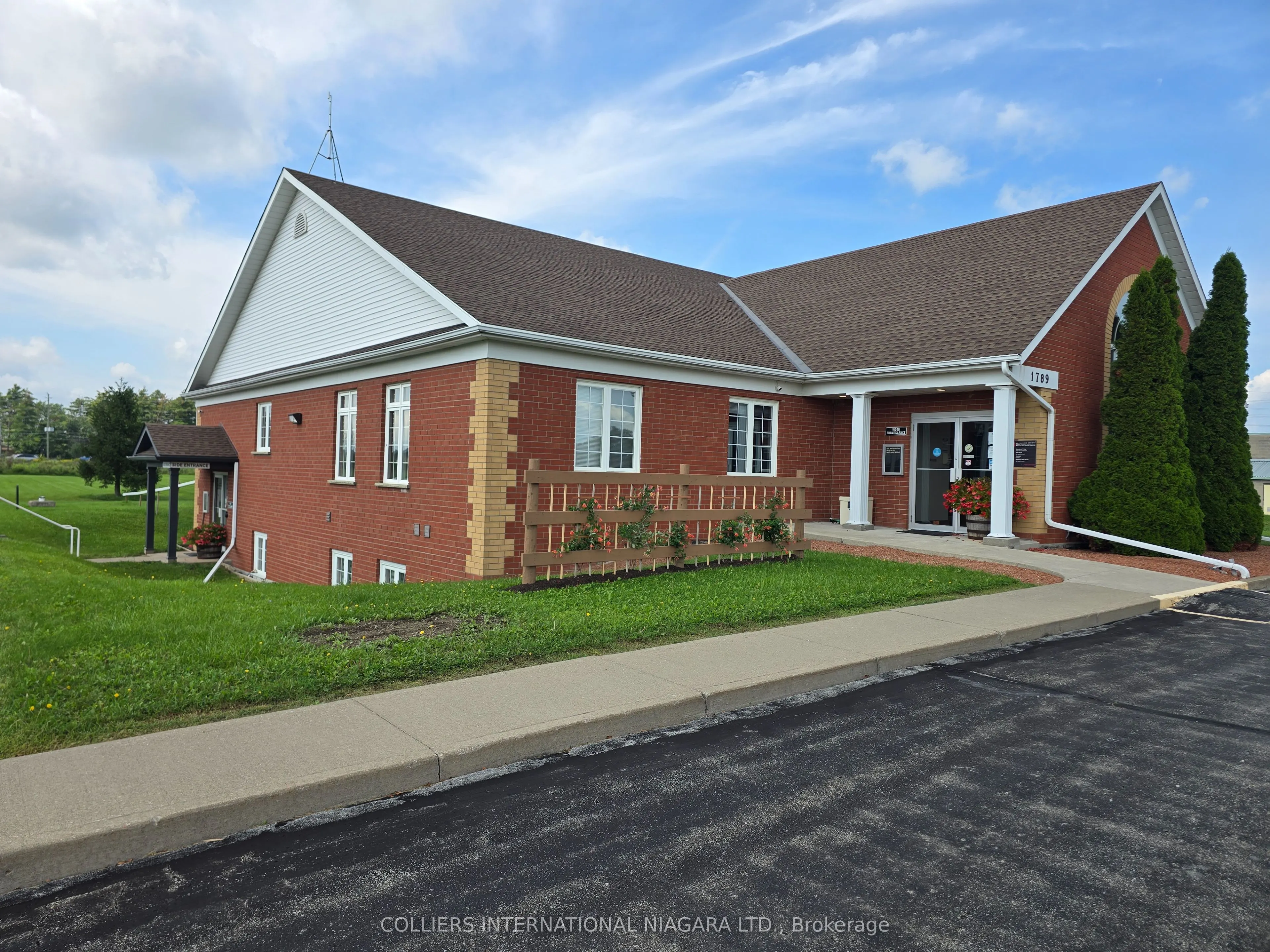 1789 Merrittville Highway #unit #9