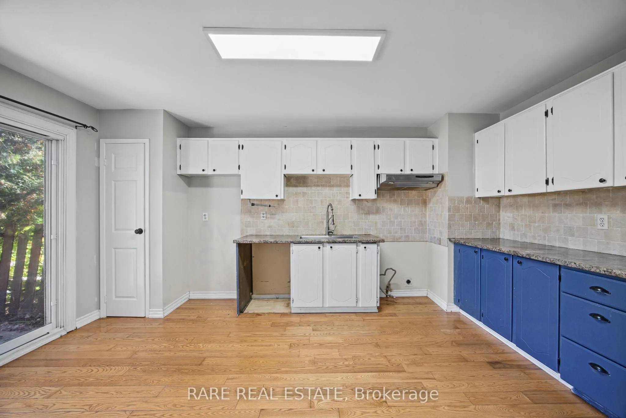 17 Glaceport Avenue