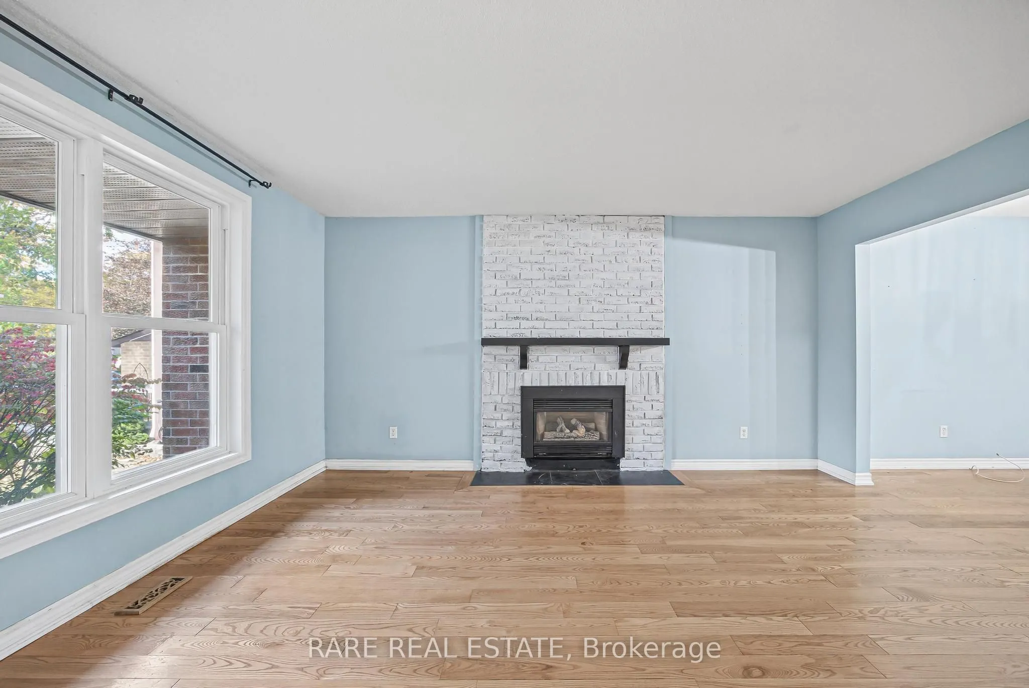 17 Glaceport Avenue