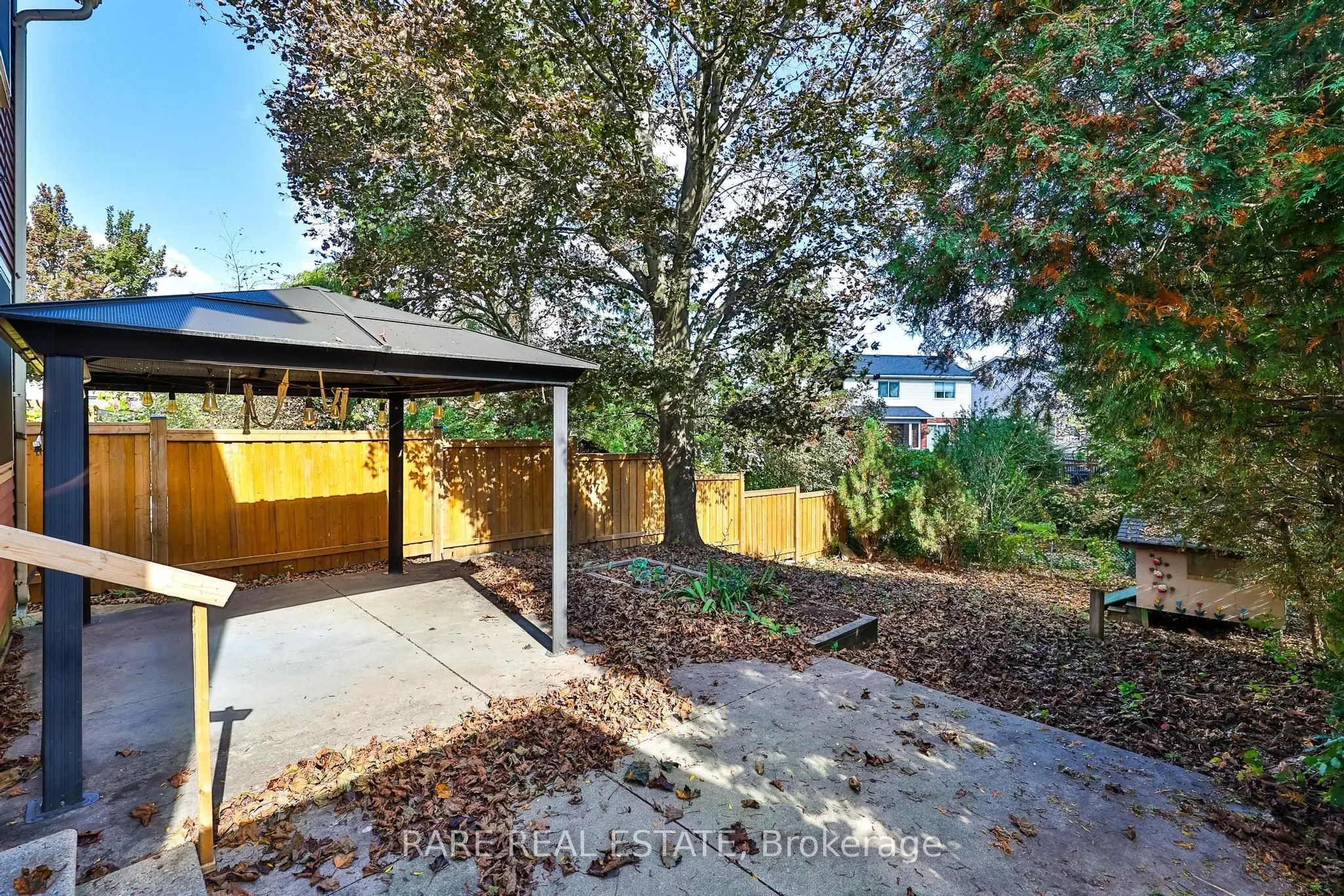 17 Glaceport Avenue