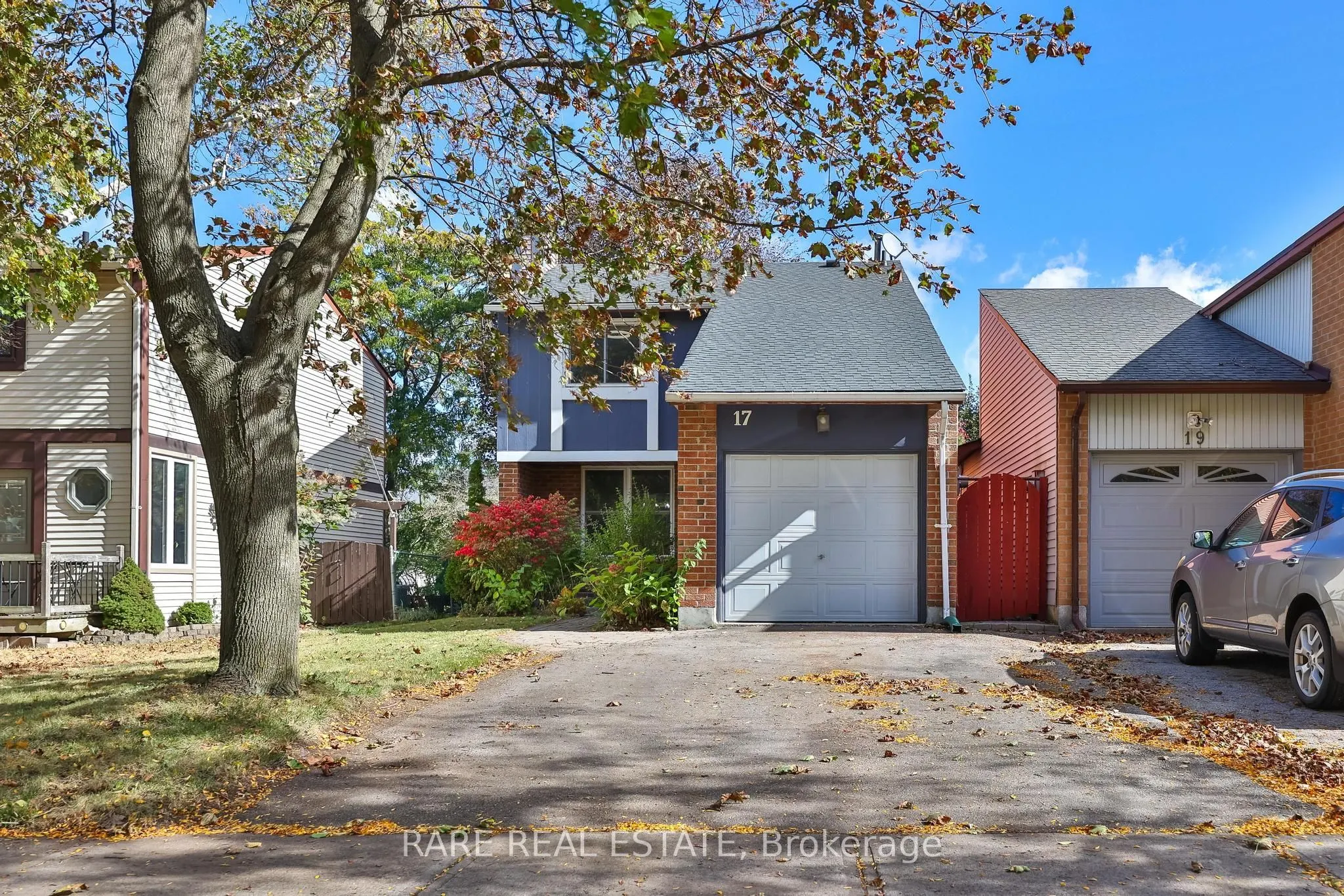 17 Glaceport Avenue