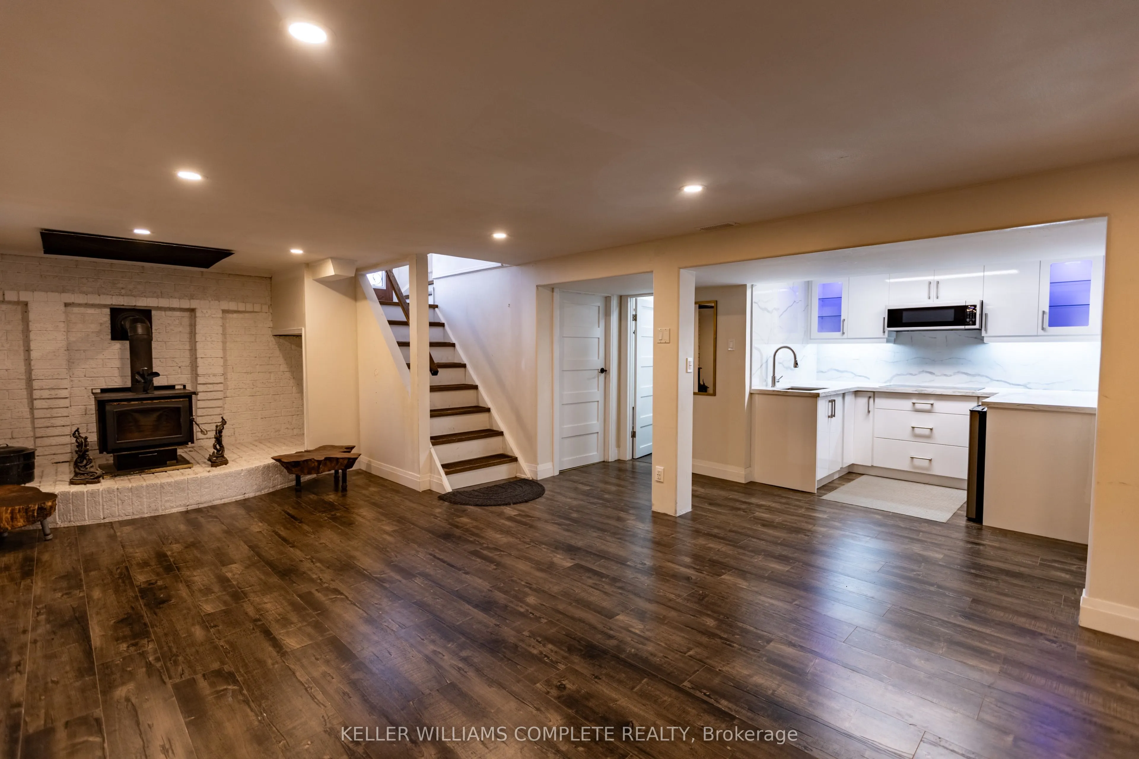 9 Glen Avenue