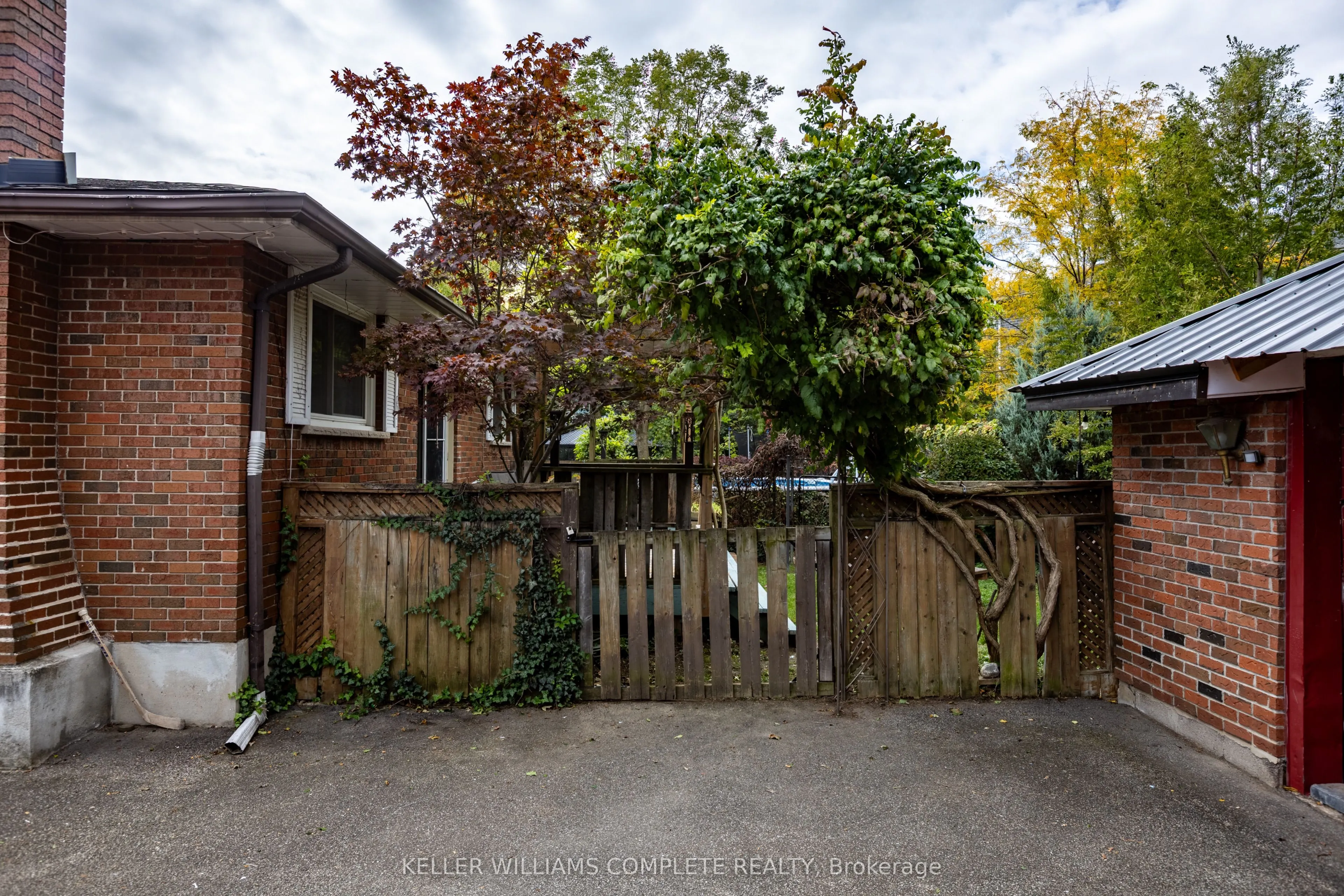 9 Glen Avenue