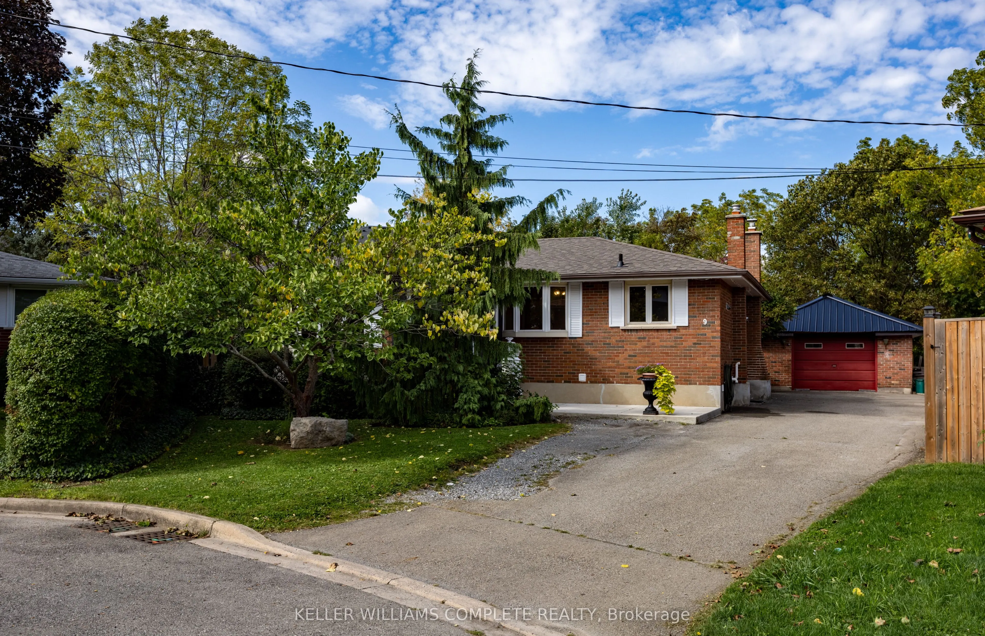 9 Glen Avenue
