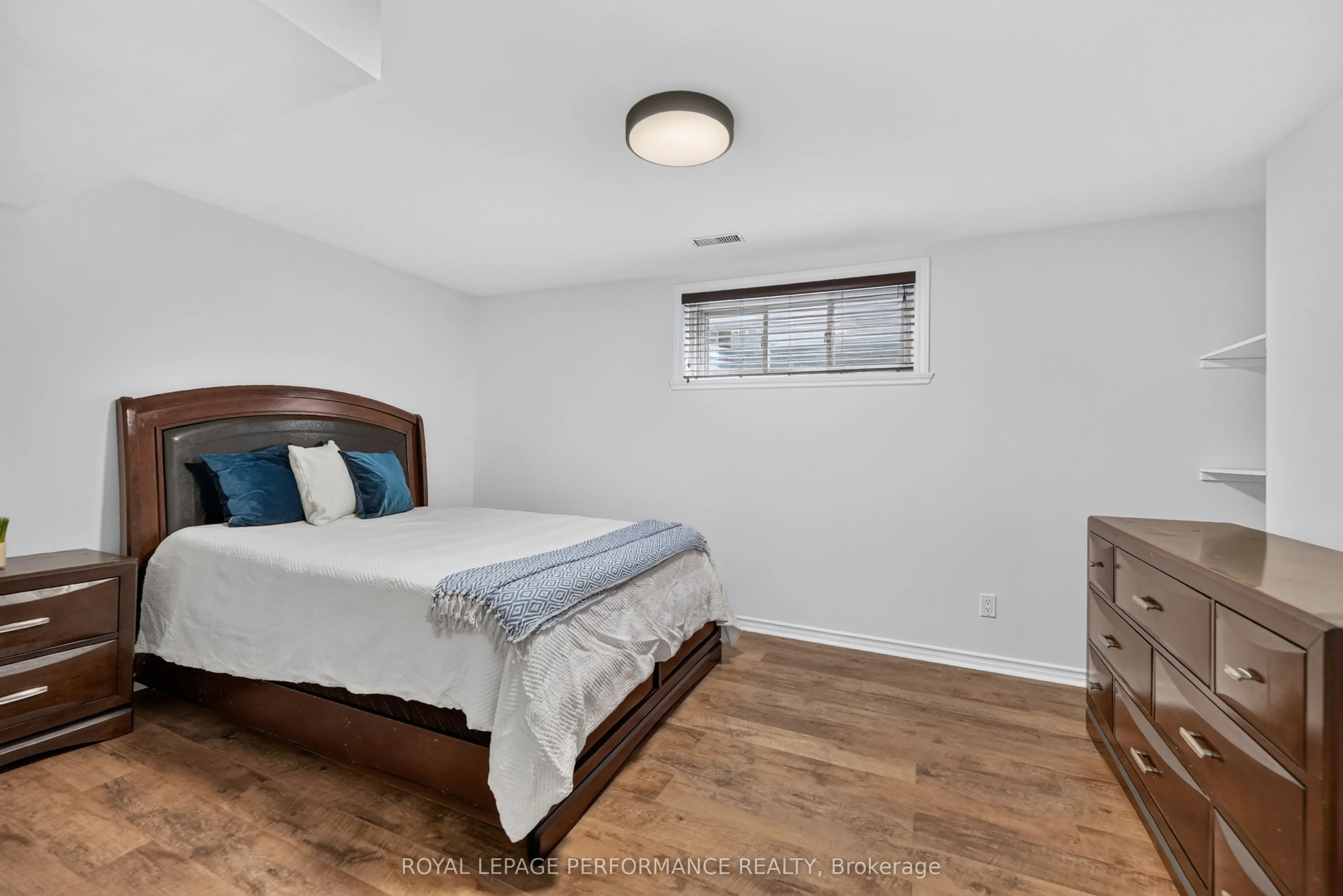 149 Topaze Crescent
