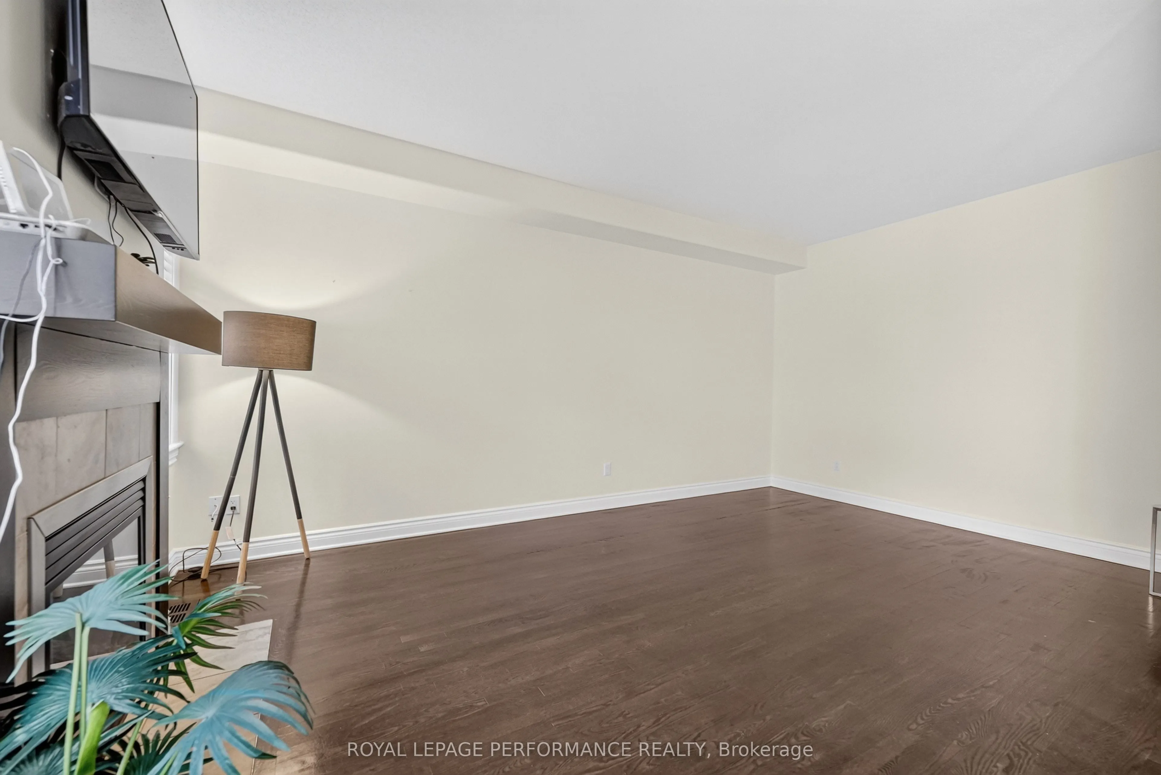 149 Topaze Crescent