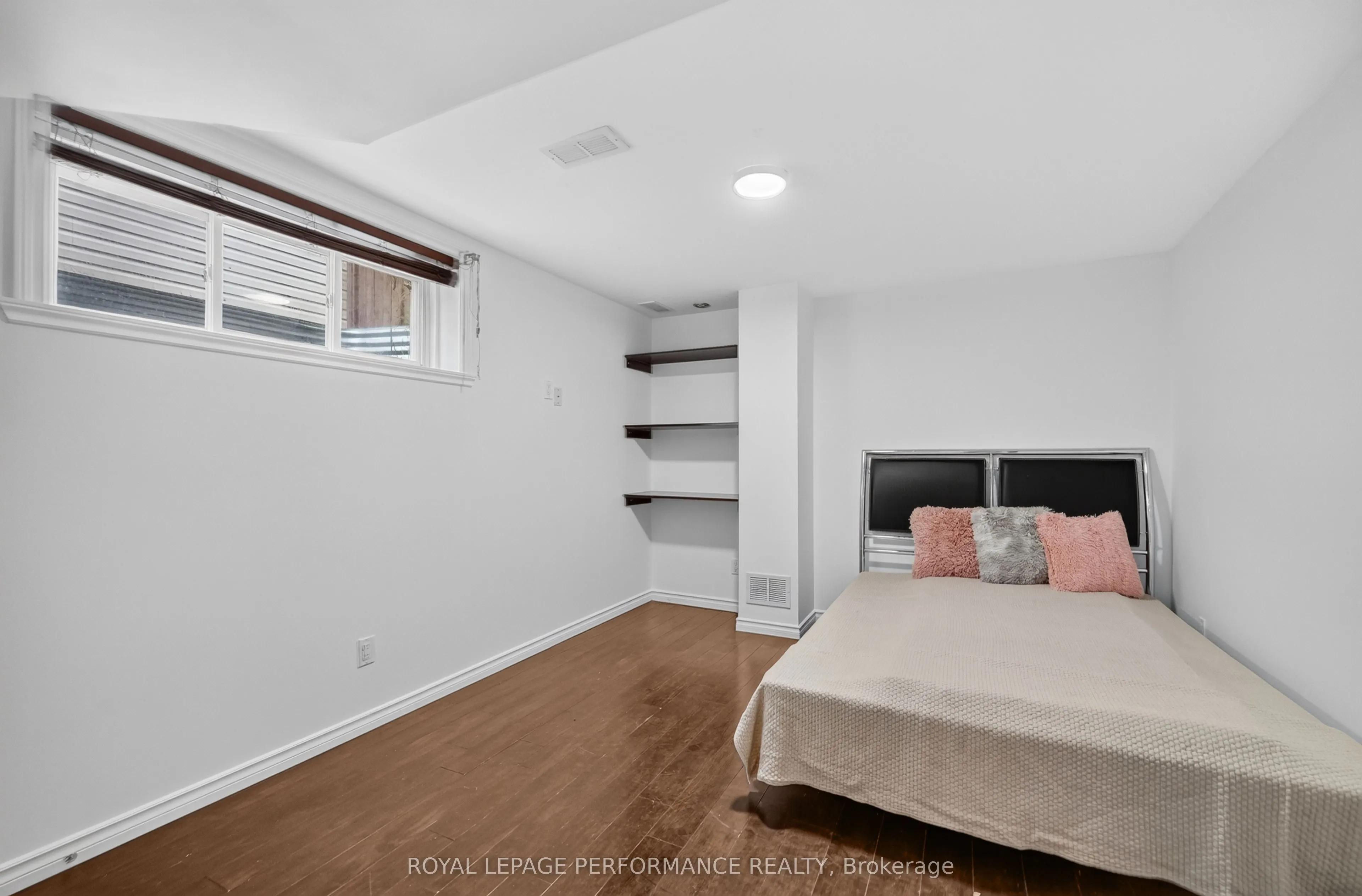 149 Topaze Crescent