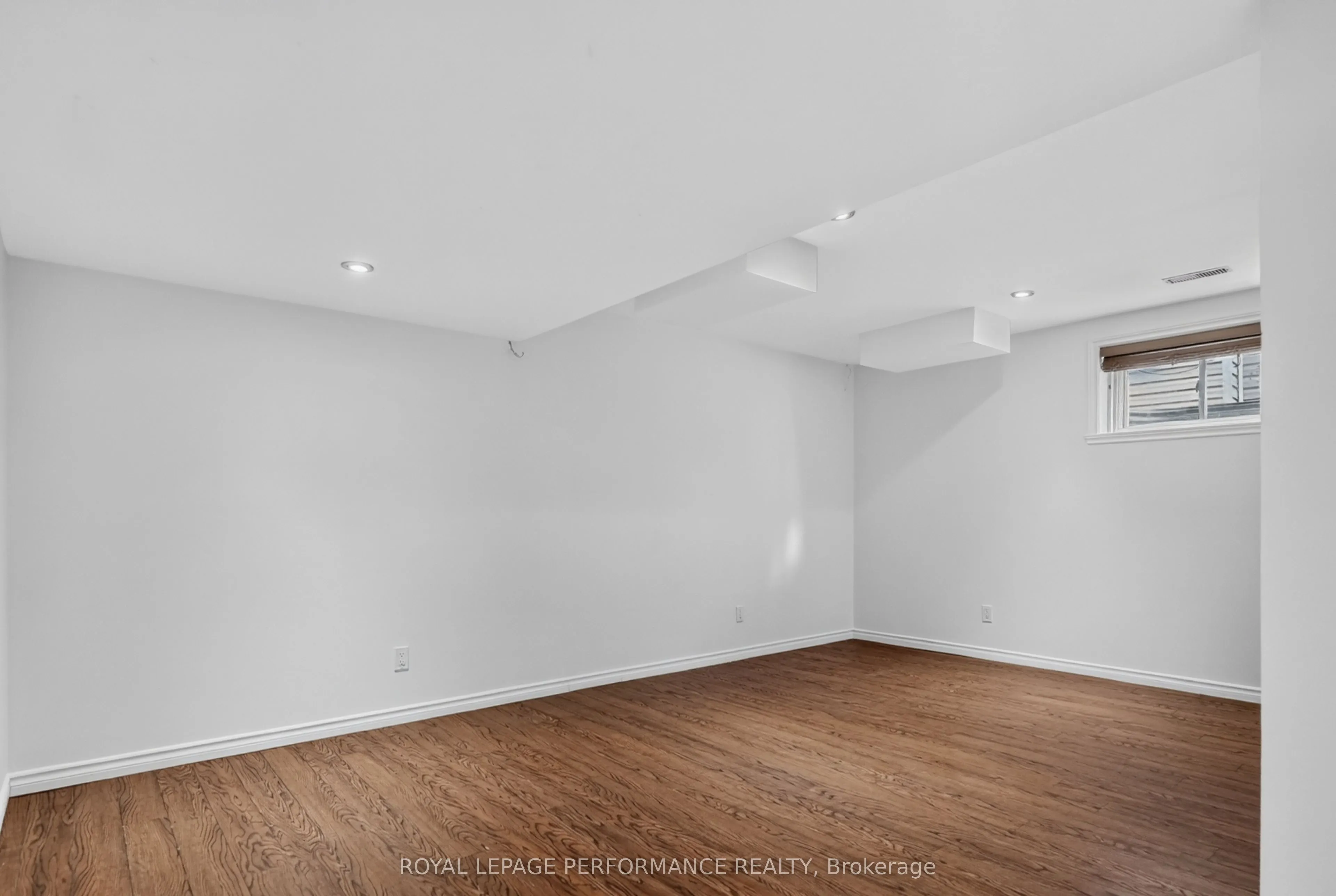 149 Topaze Crescent