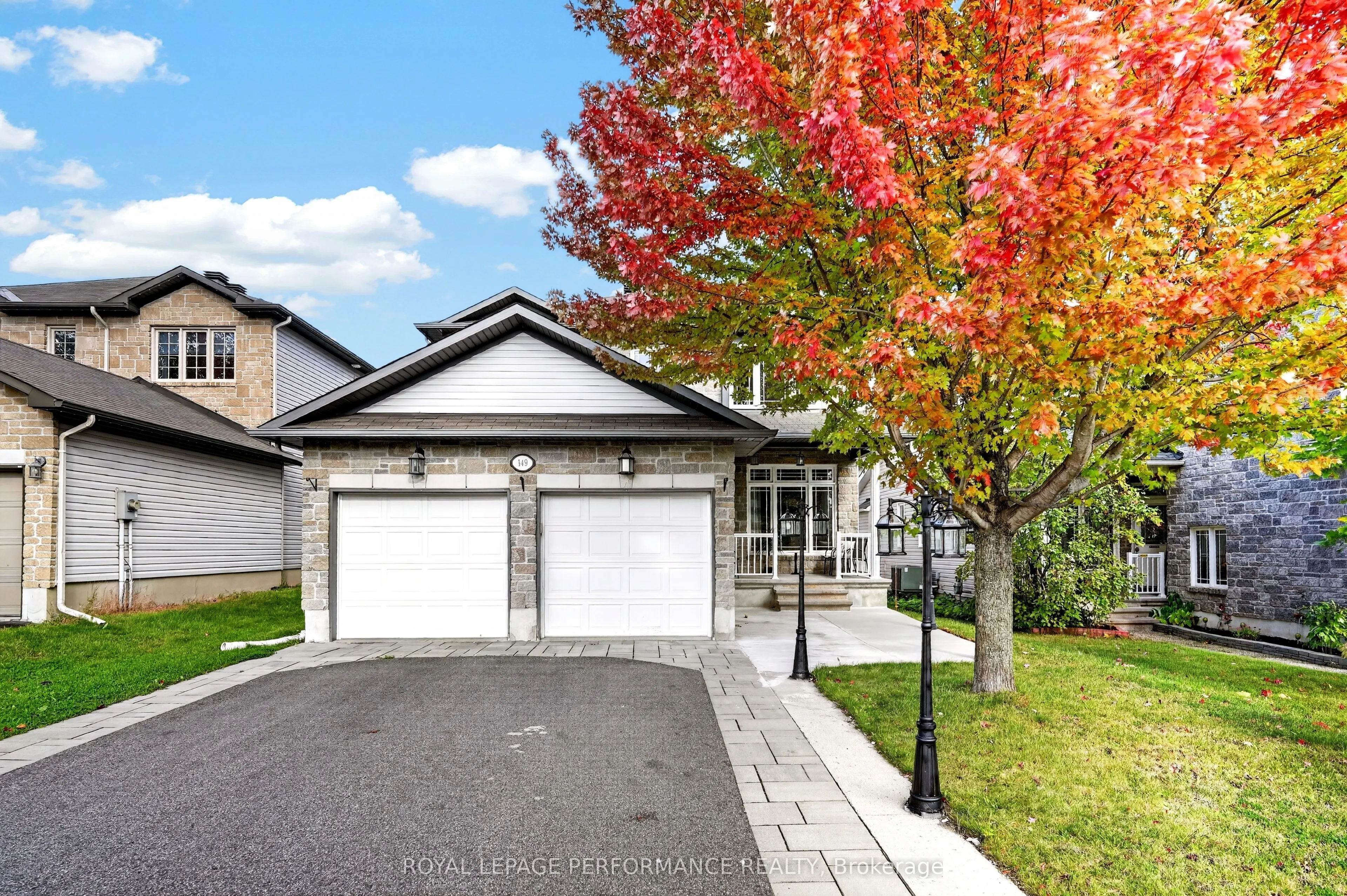 149 Topaze Crescent