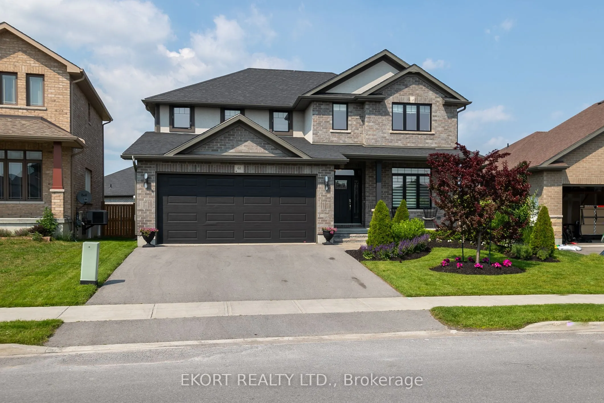 61 HAMPTON RIDGE Drive