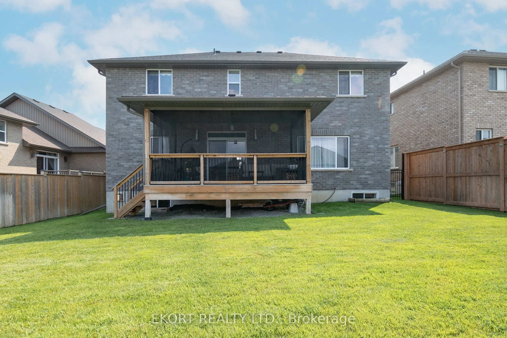 61 HAMPTON RIDGE Drive