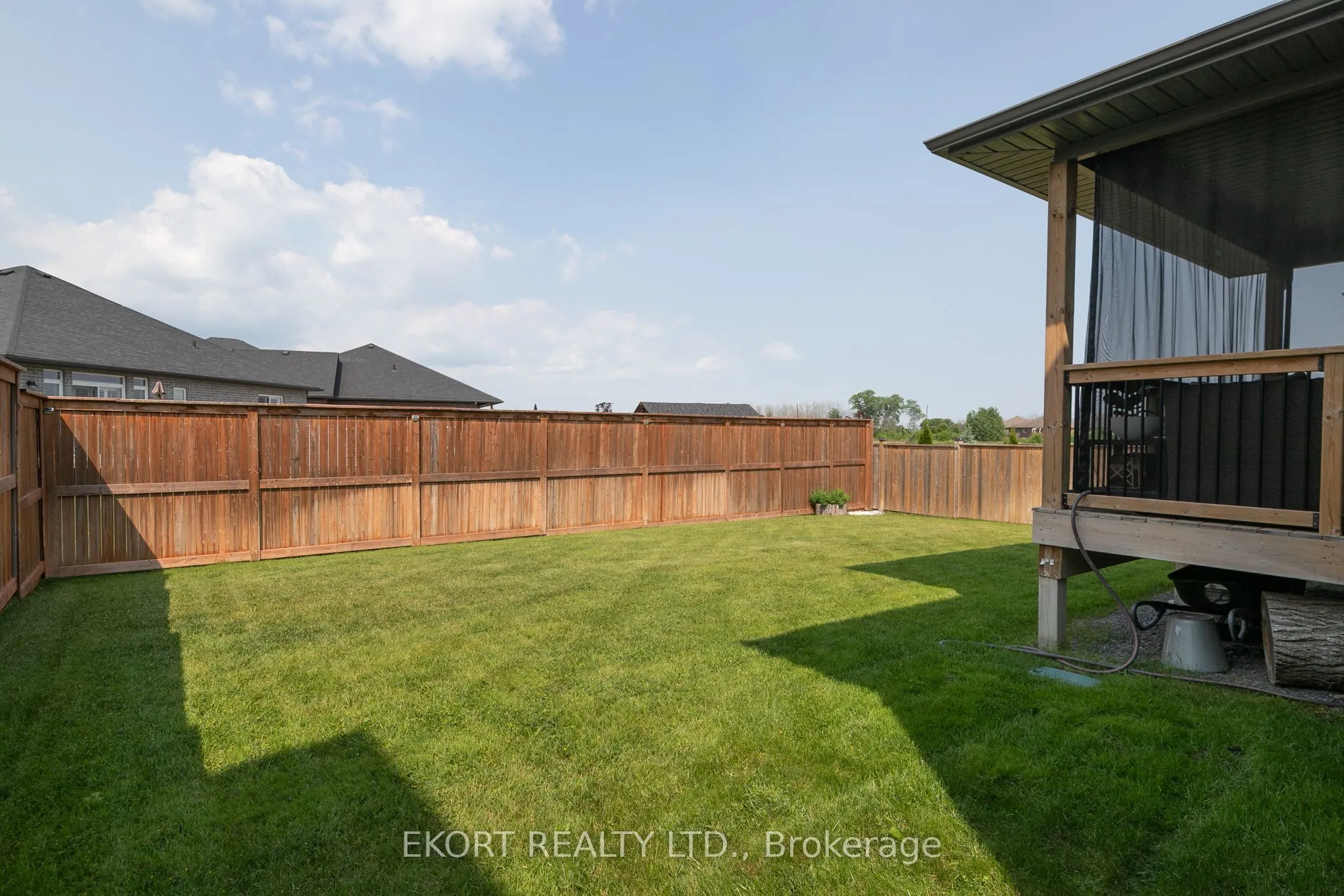 61 HAMPTON RIDGE Drive