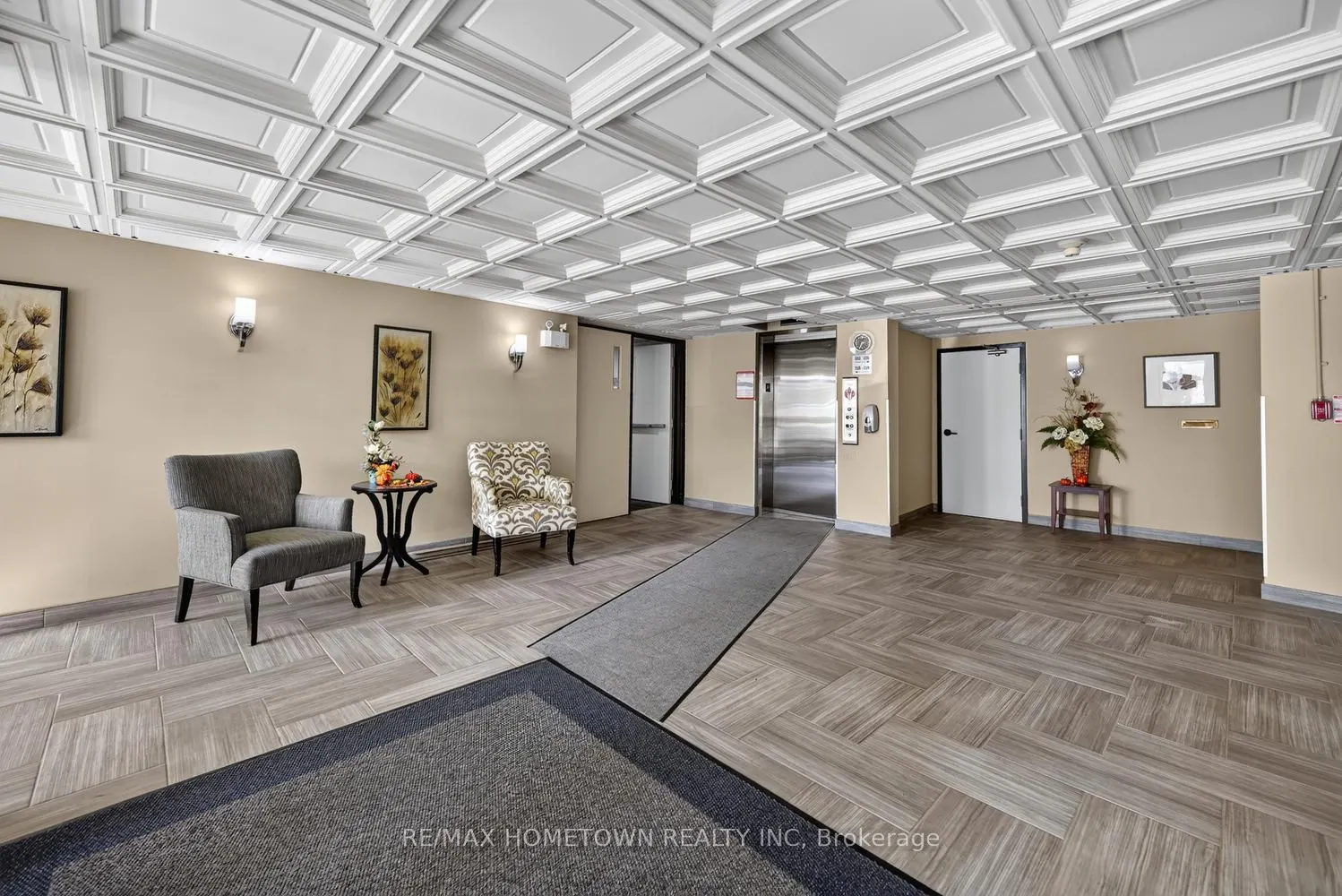 820 Laurier Boulevard #209
