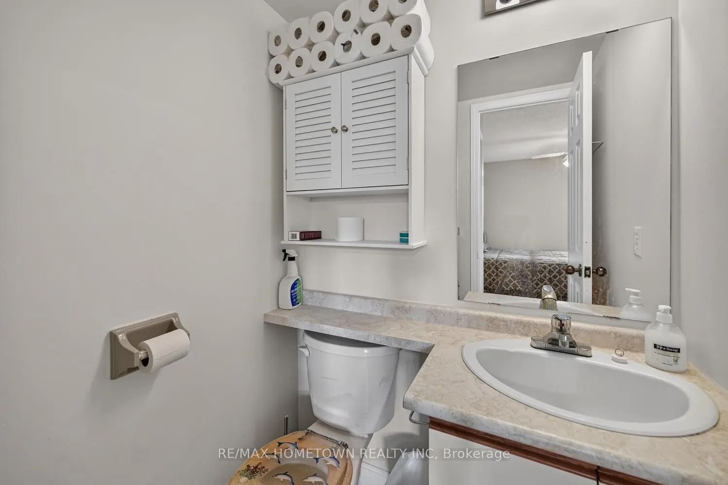 820 Laurier Boulevard #209