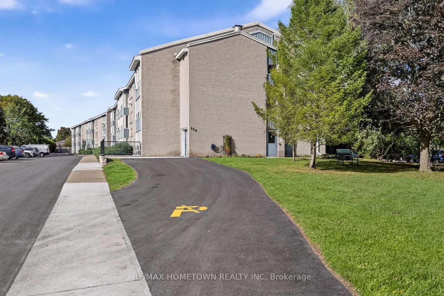 820 Laurier Boulevard #209