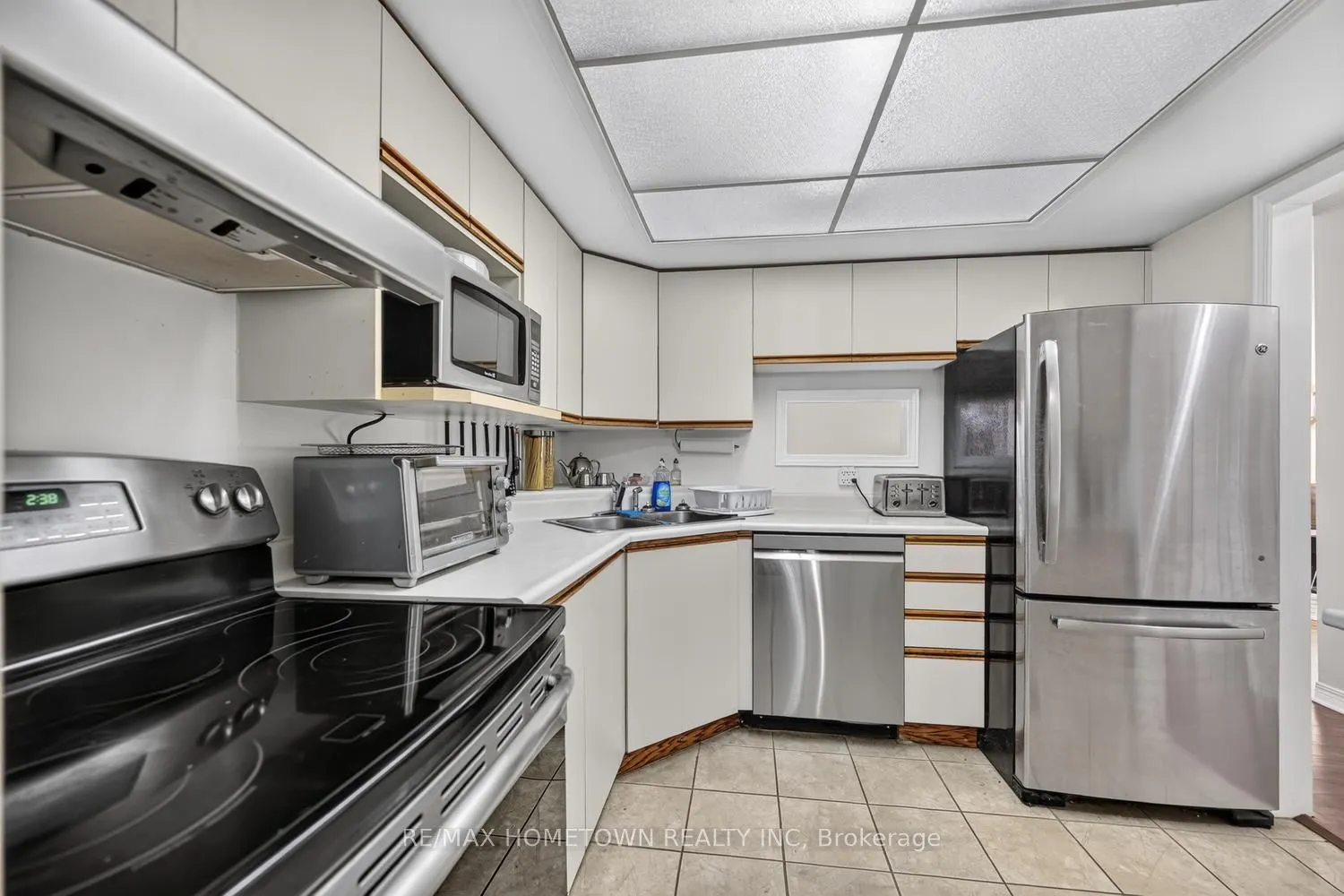 820 Laurier Boulevard #209