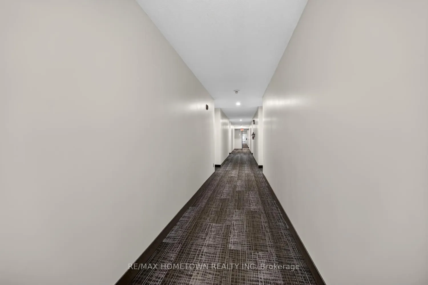 820 Laurier Boulevard #209