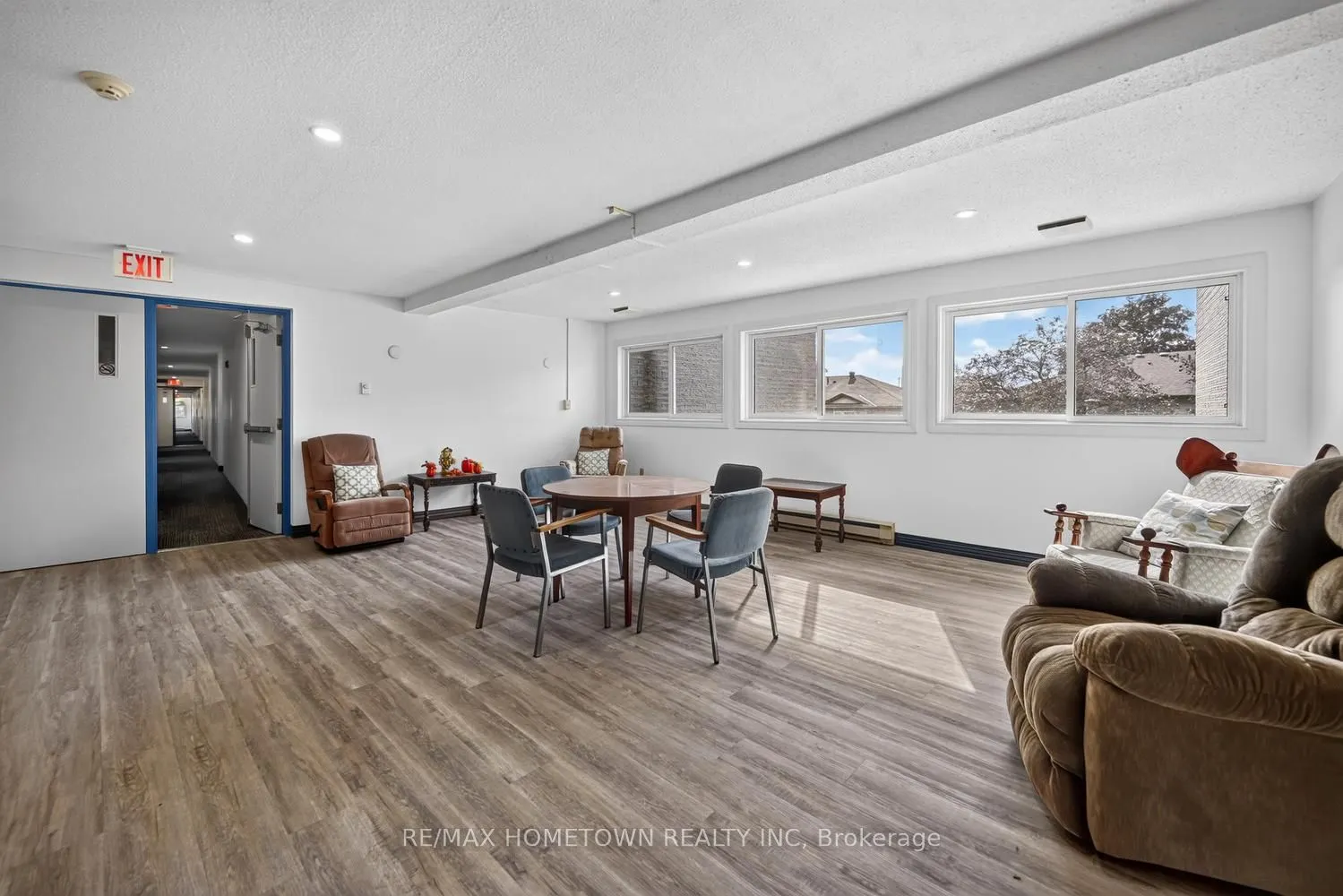 820 Laurier Boulevard #209
