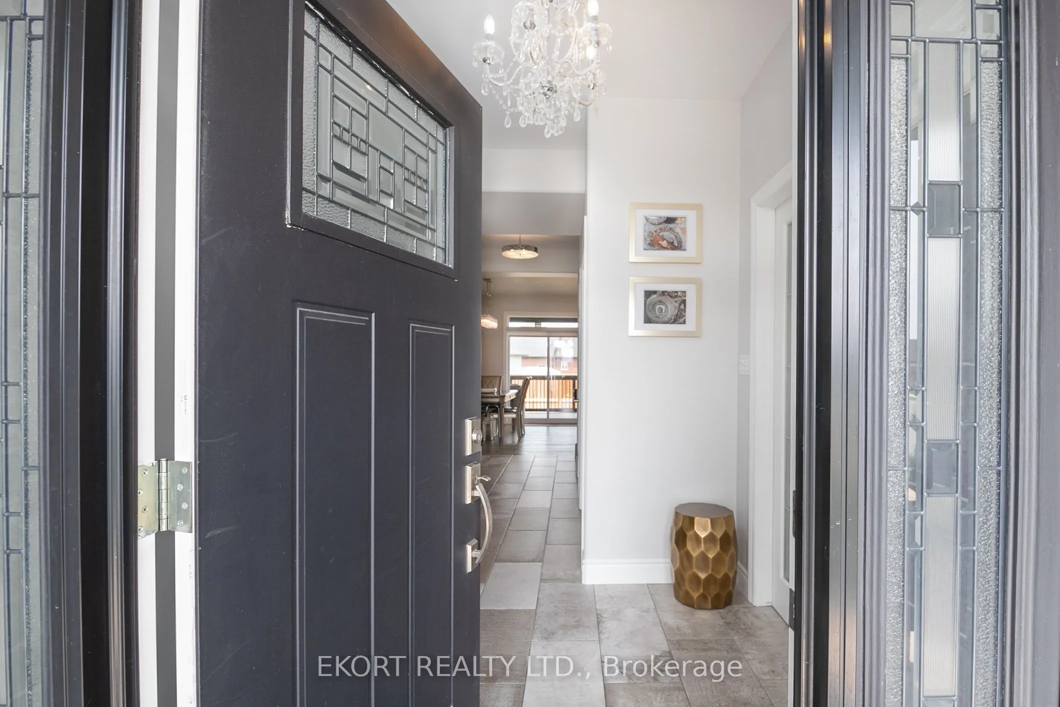 61 HAMPTON RIDGE Drive