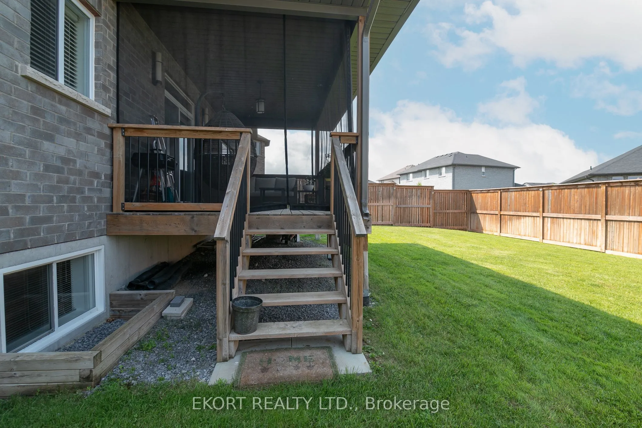 61 HAMPTON RIDGE Drive