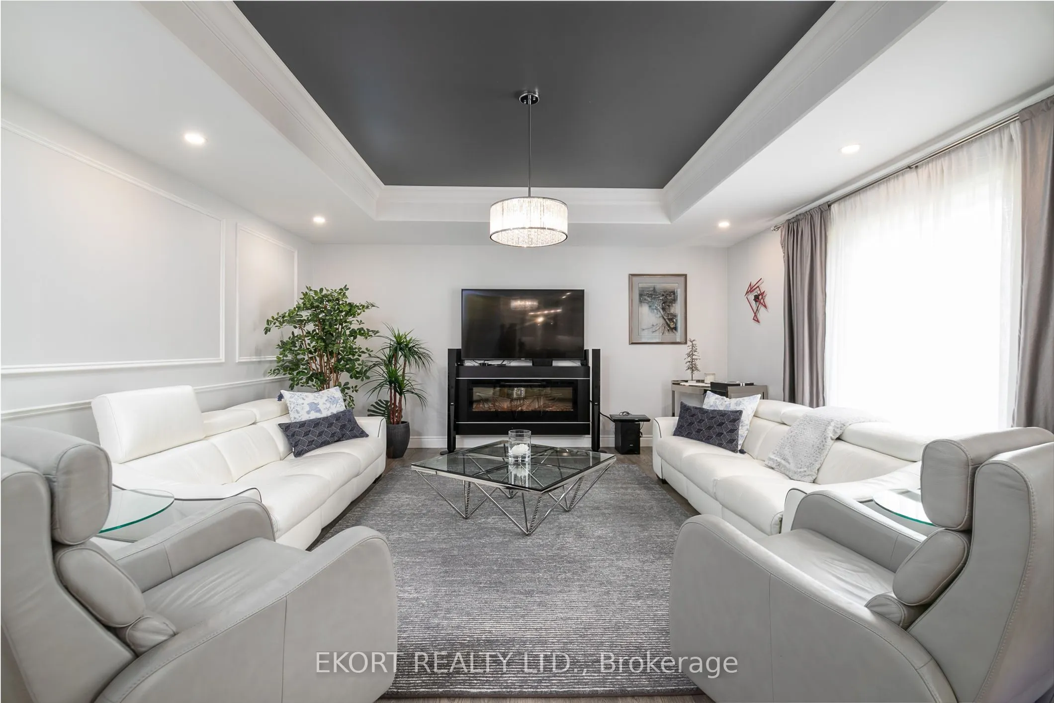 61 HAMPTON RIDGE Drive