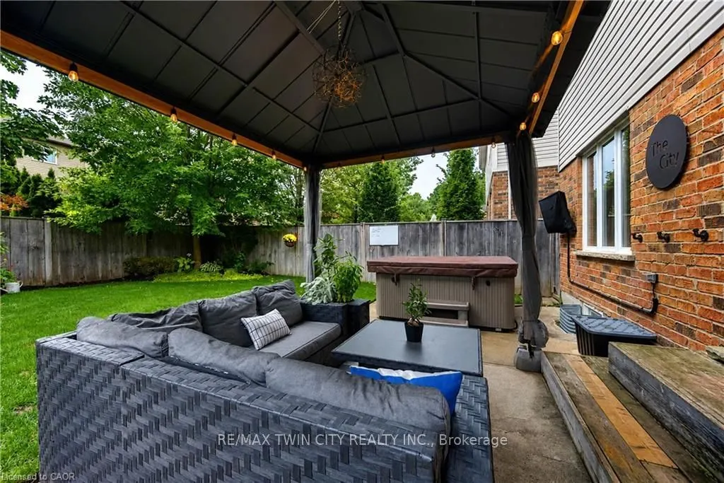 231 STEEPLERIDGE Street