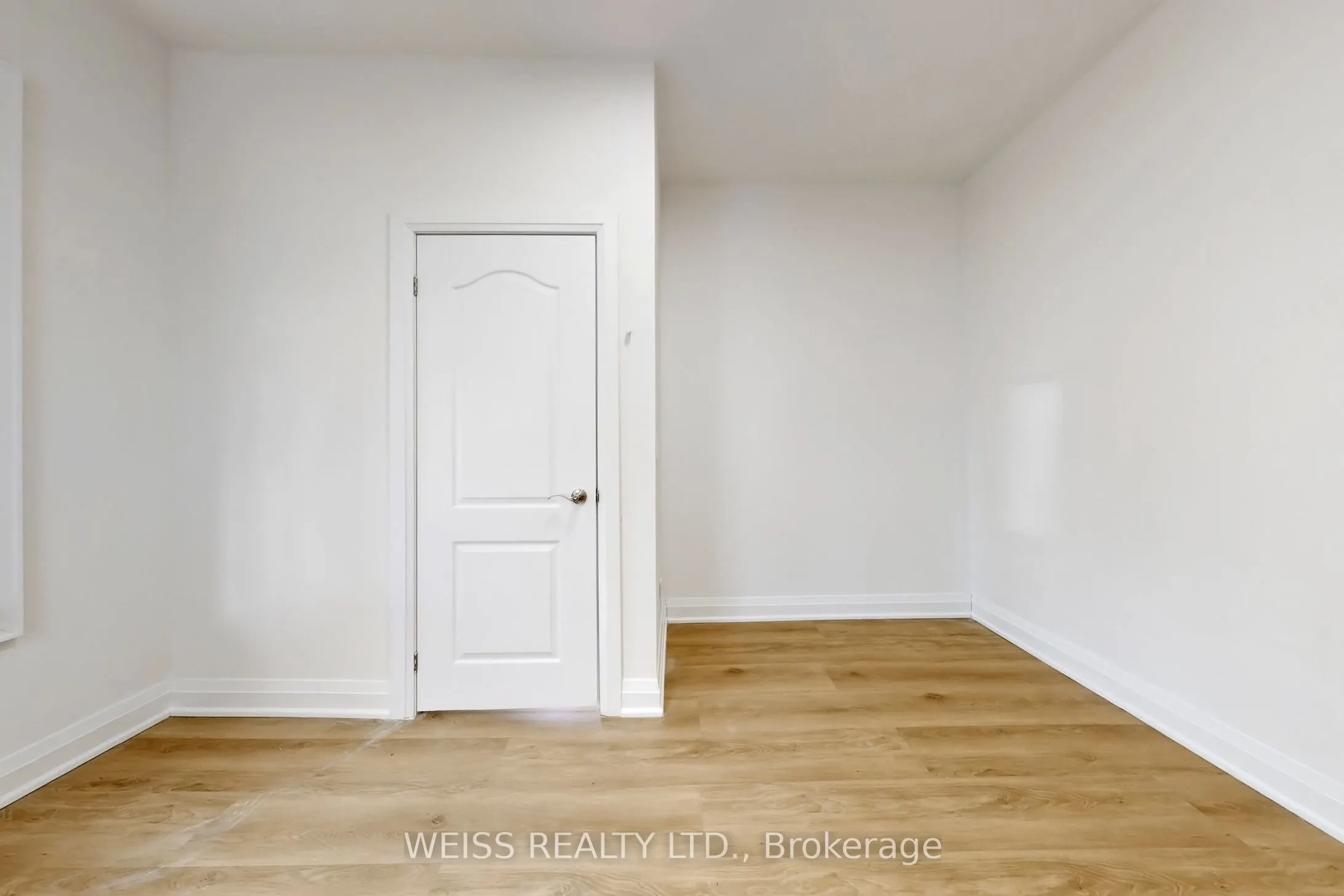 181 Talbot Street N