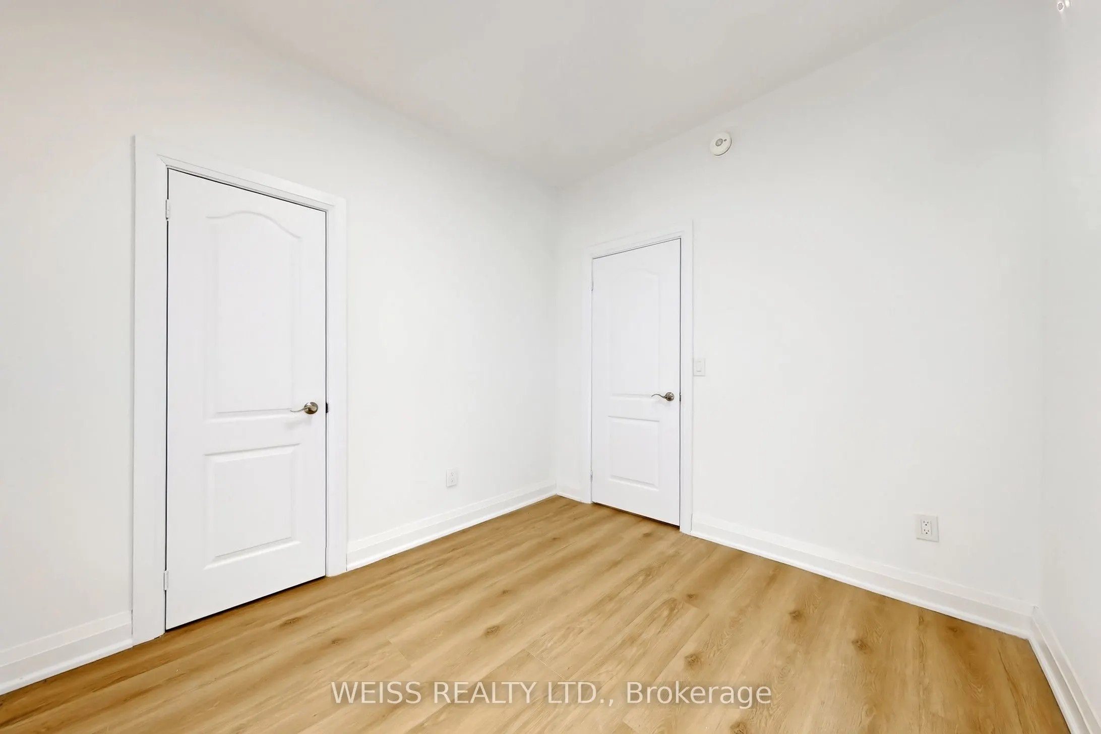 181 Talbot Street N