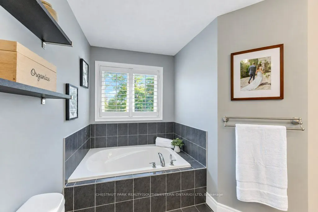 31 Elmbank Trail
