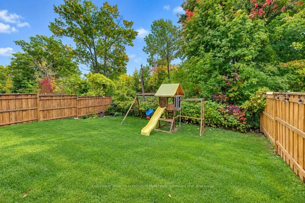 31 Elmbank Trail
