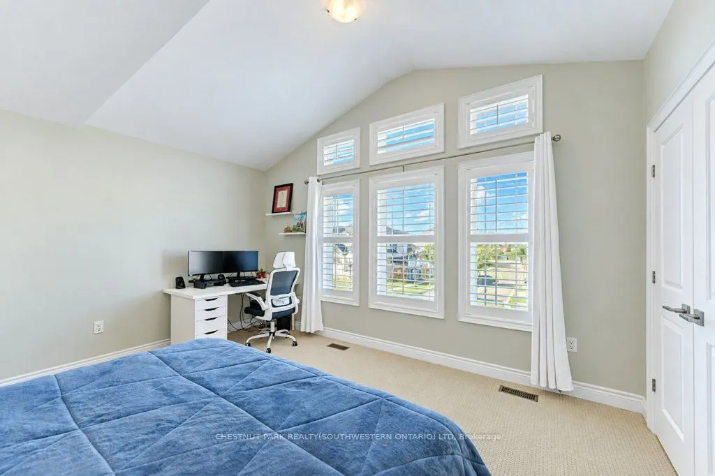 31 Elmbank Trail