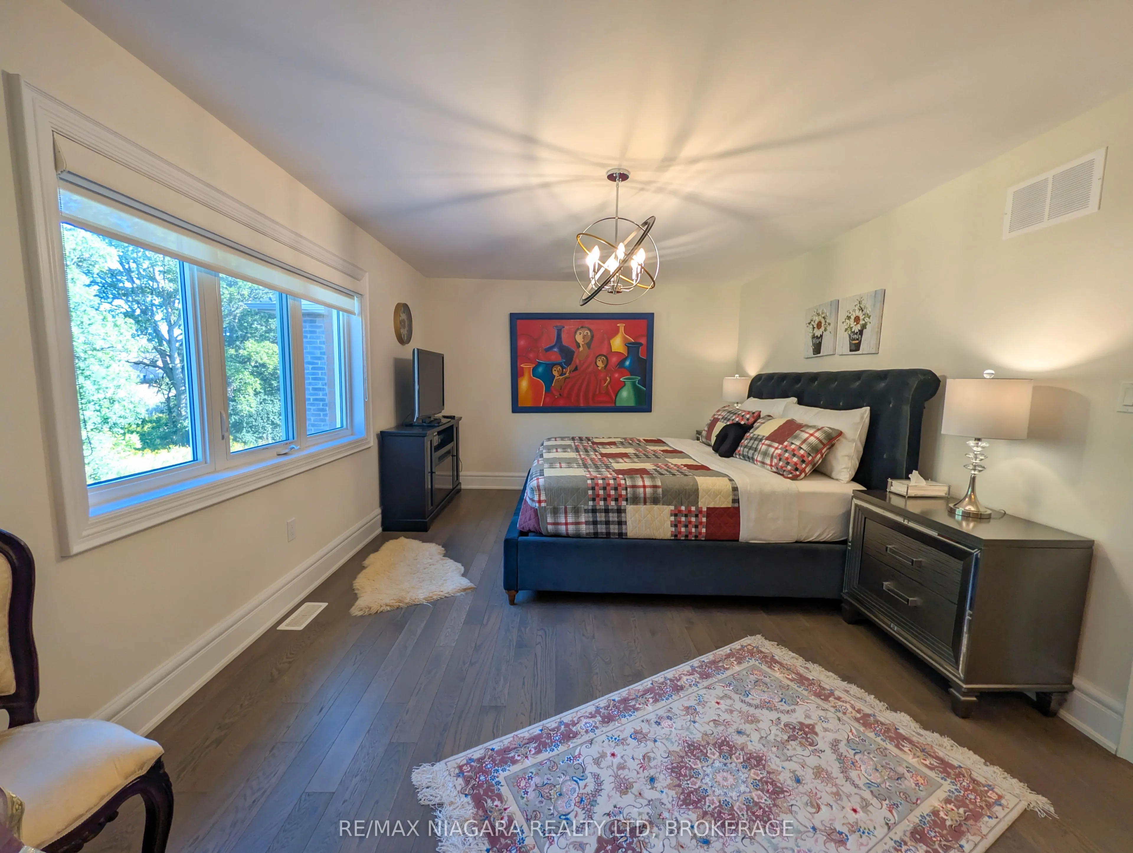 7868 Odell Crescent
