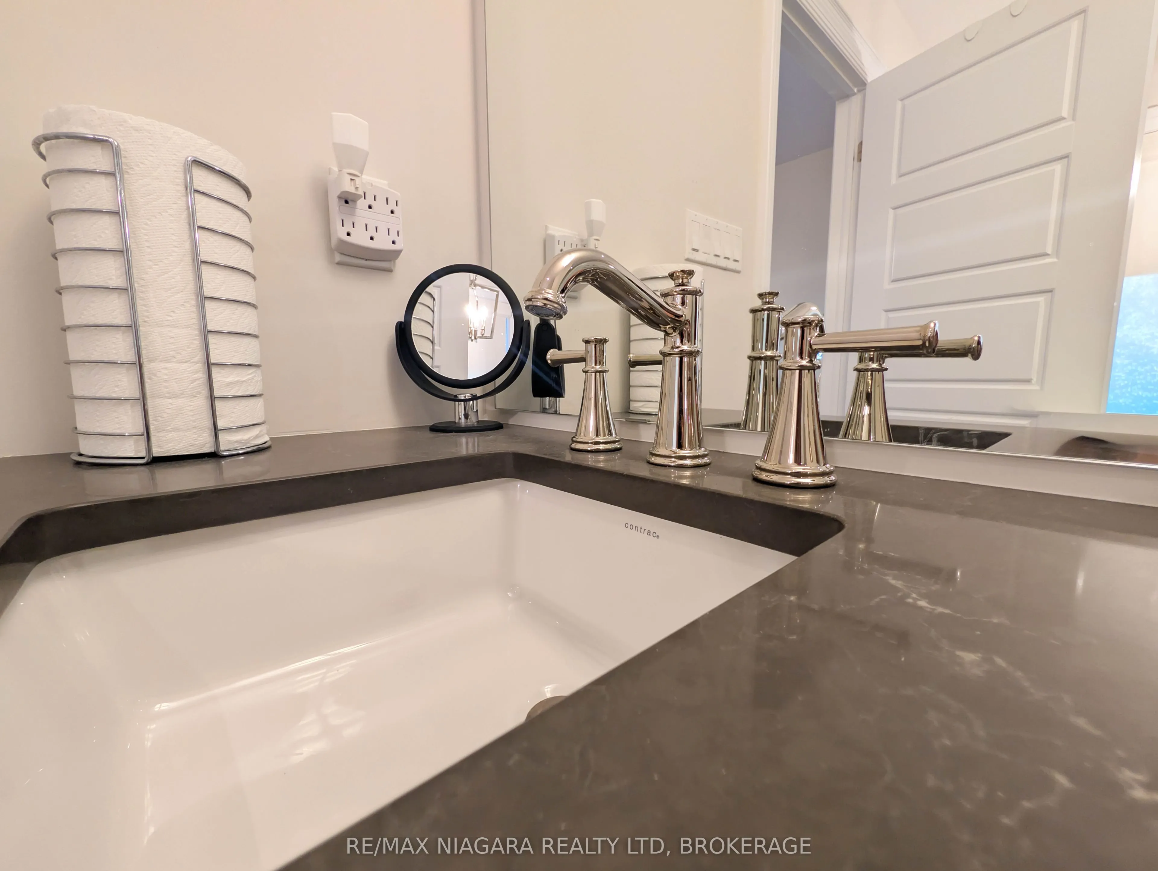 7868 Odell Crescent