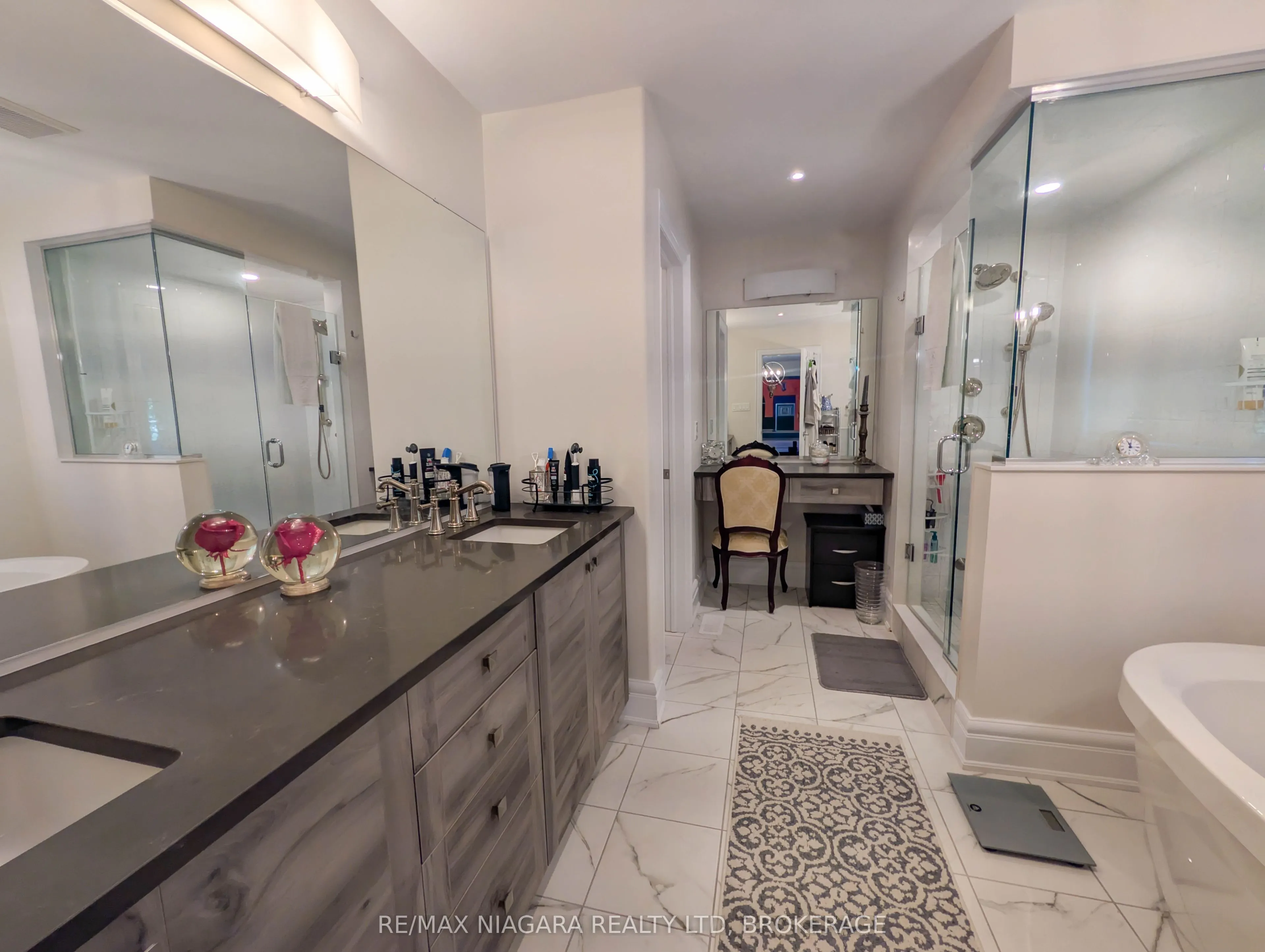 7868 Odell Crescent