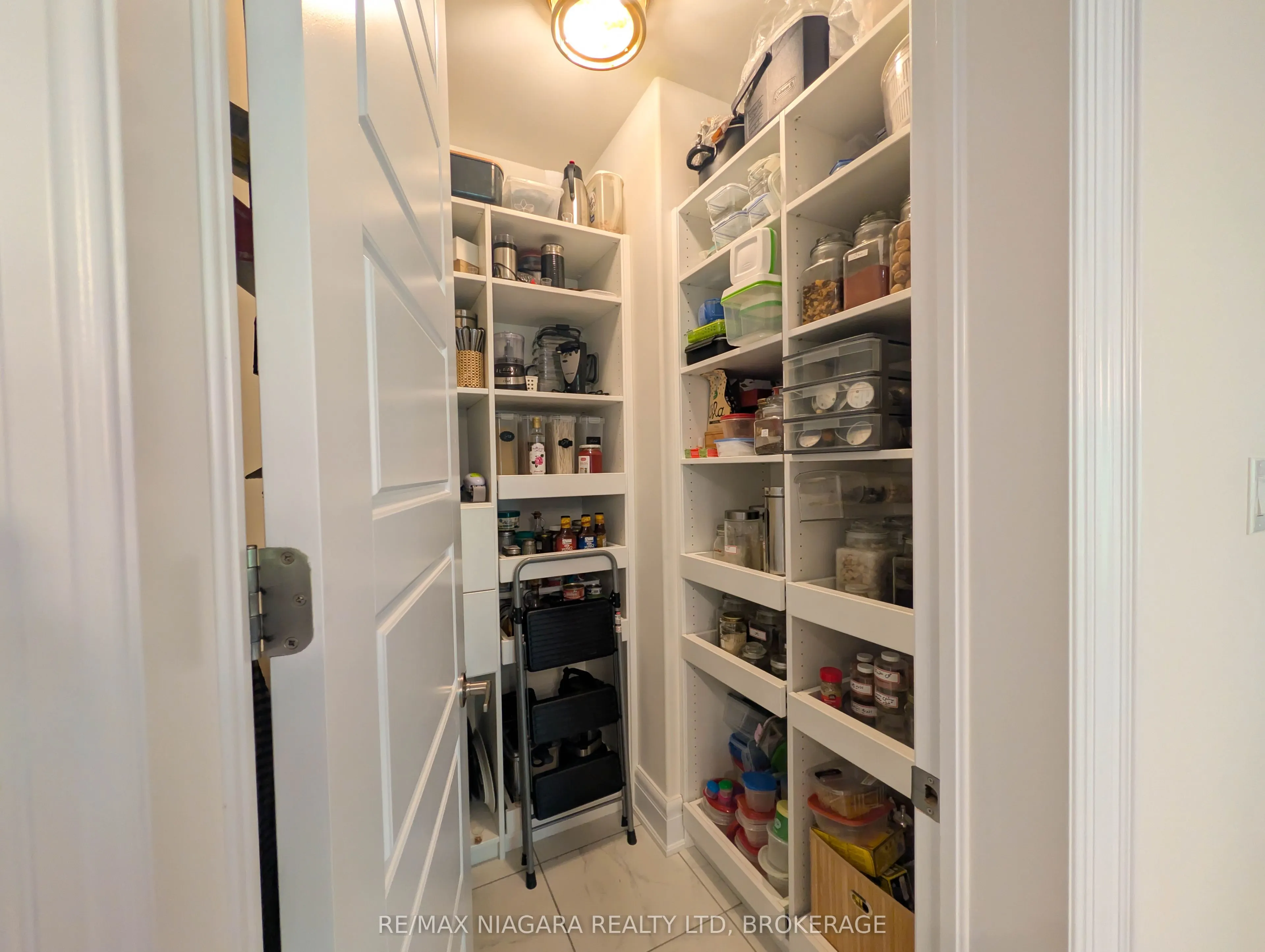 7868 Odell Crescent