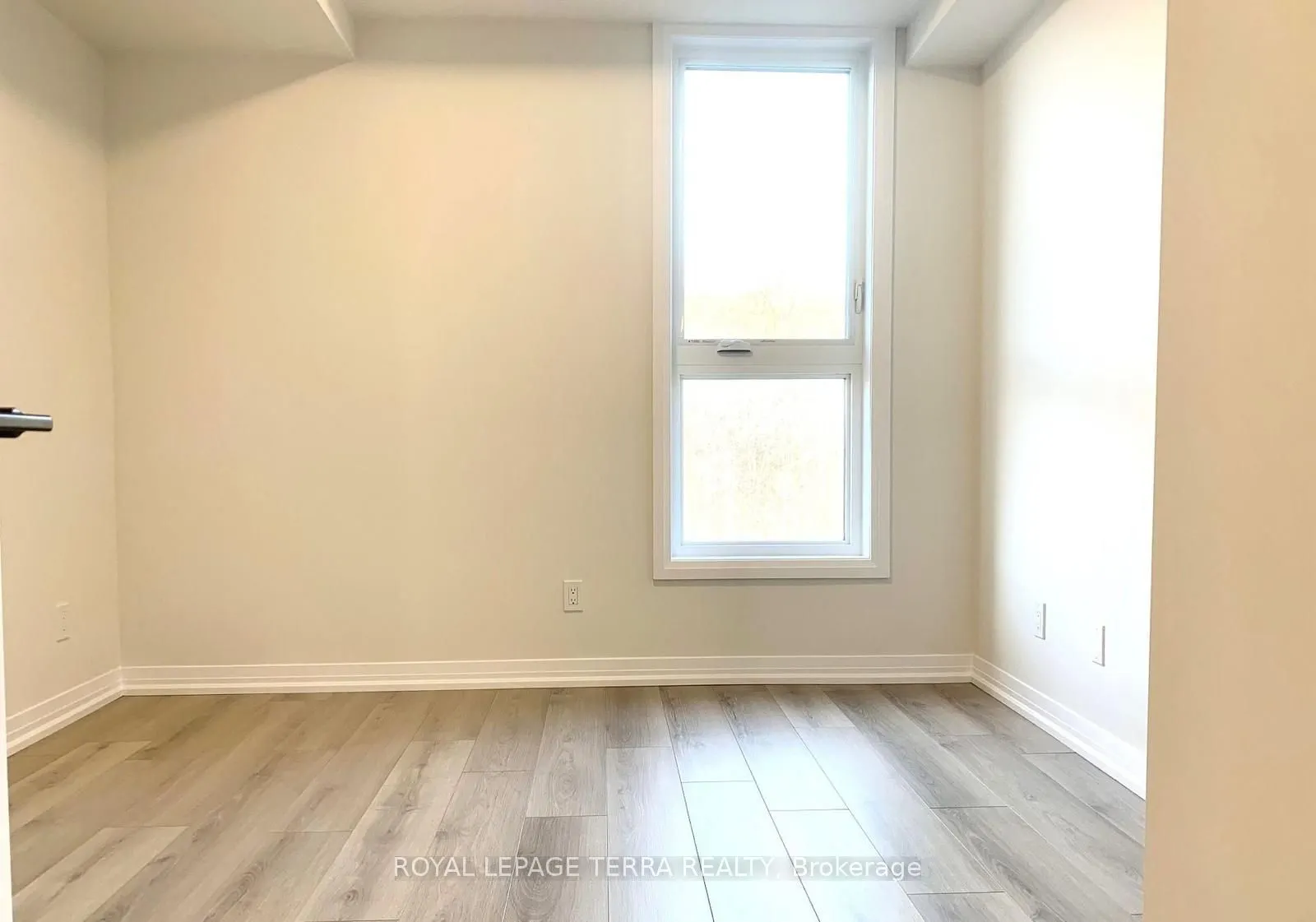 261 Woodbine Avenue #38