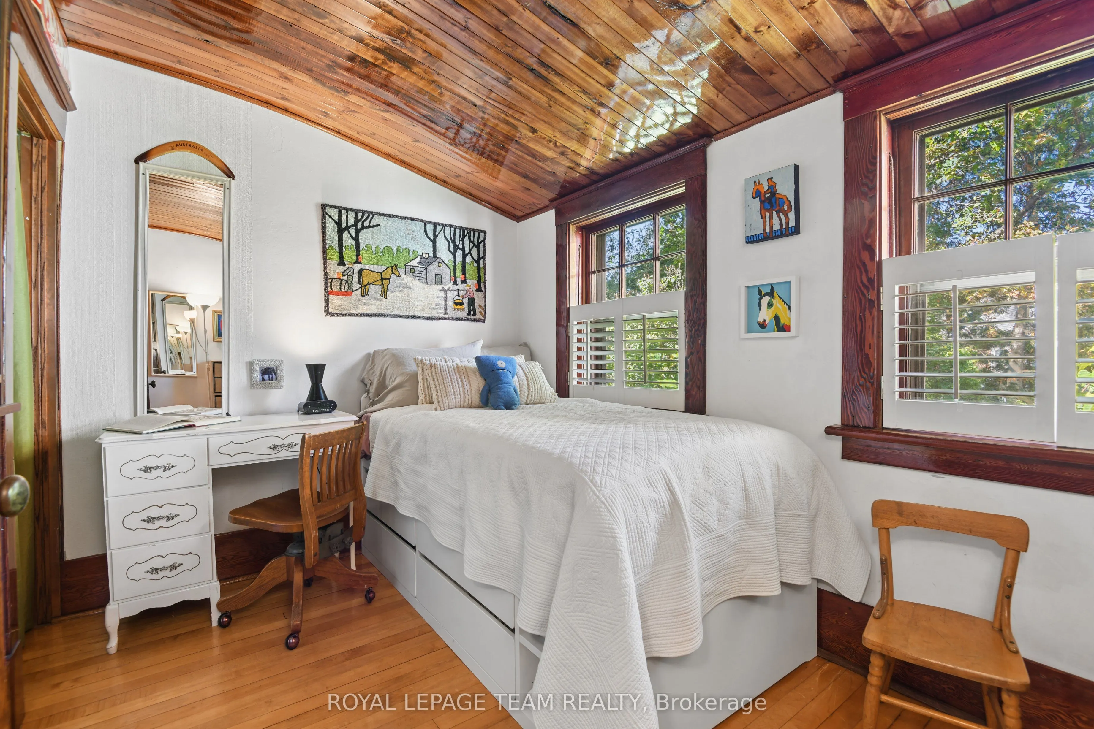 7 Thornton Avenue
