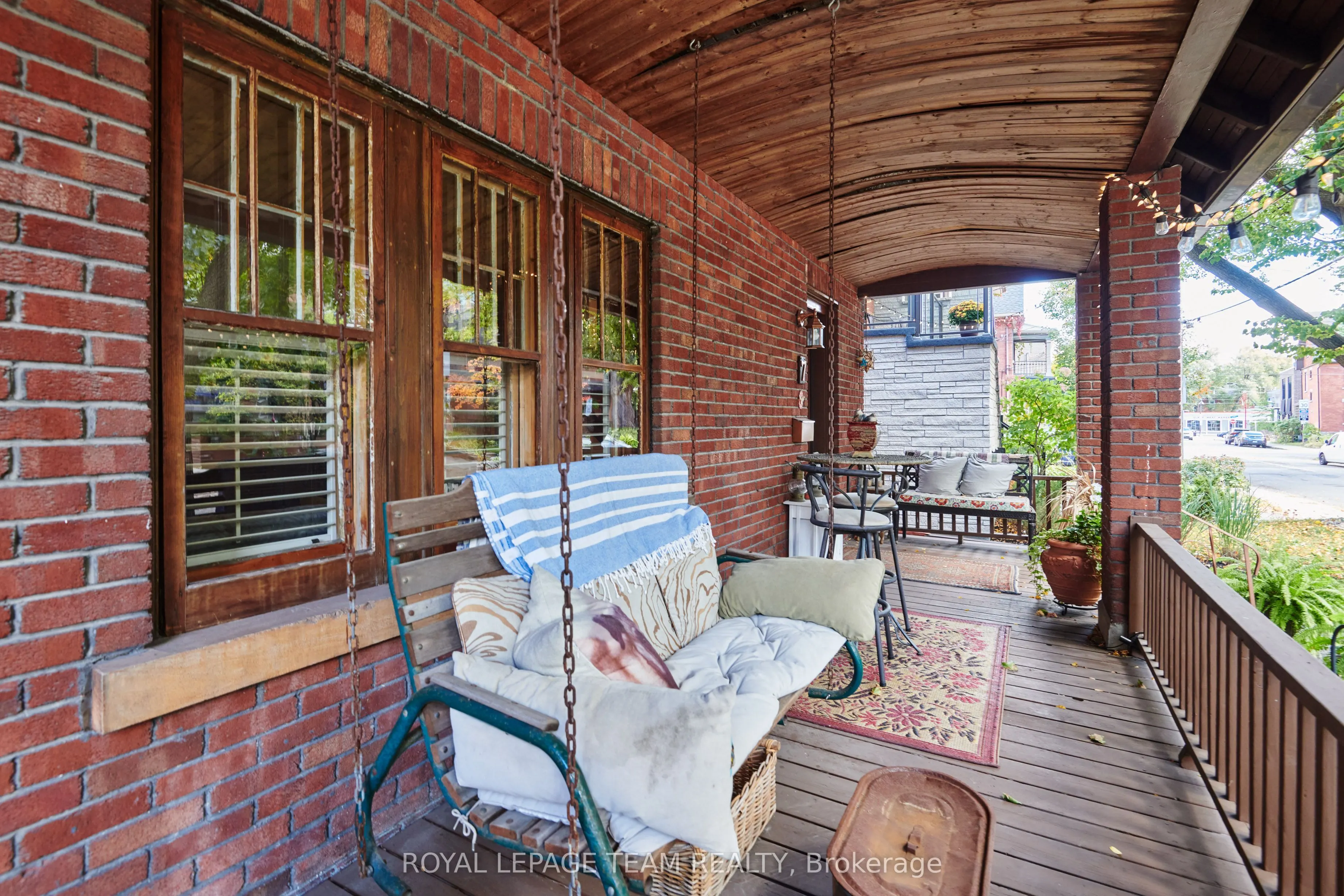 7 Thornton Avenue