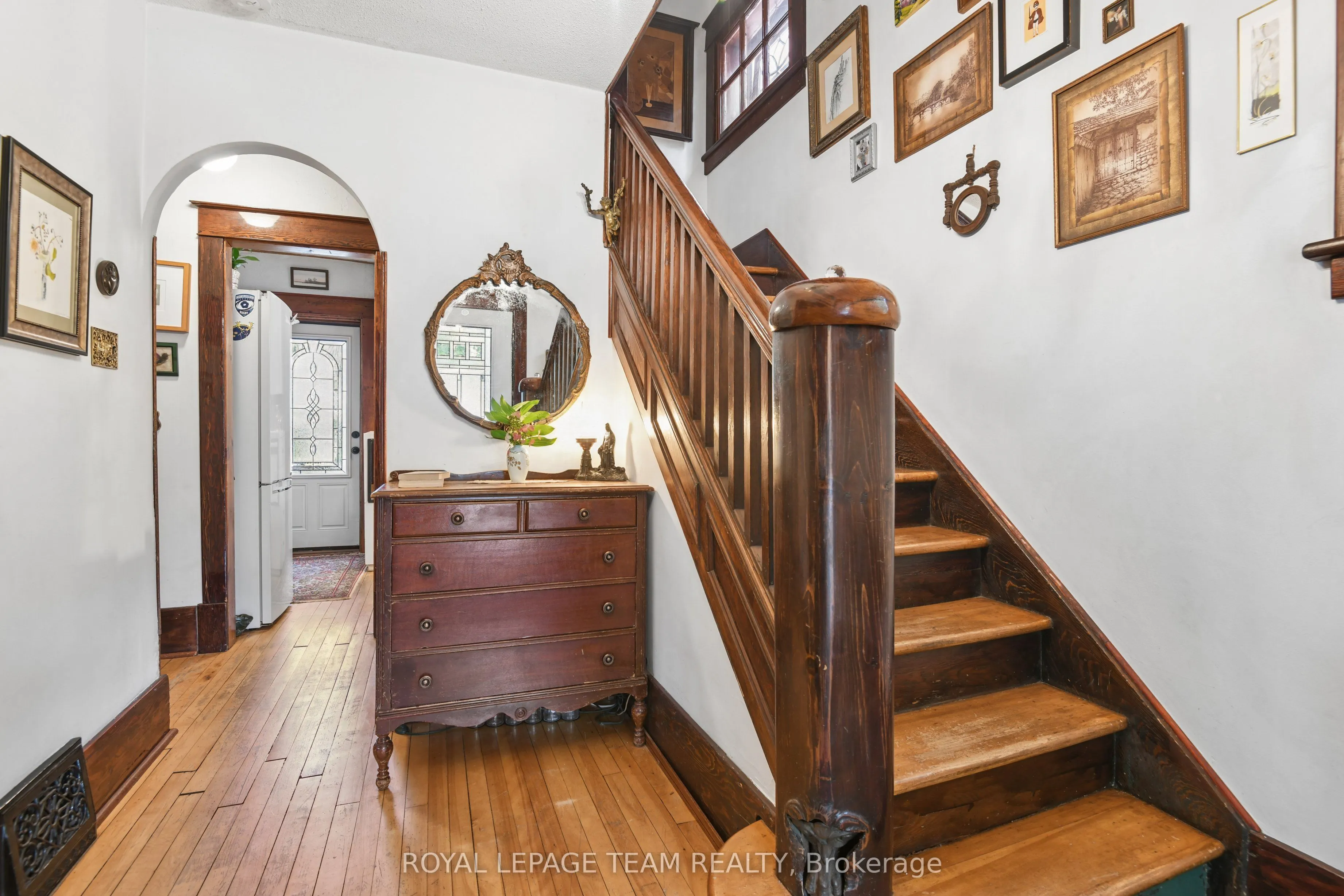 7 Thornton Avenue