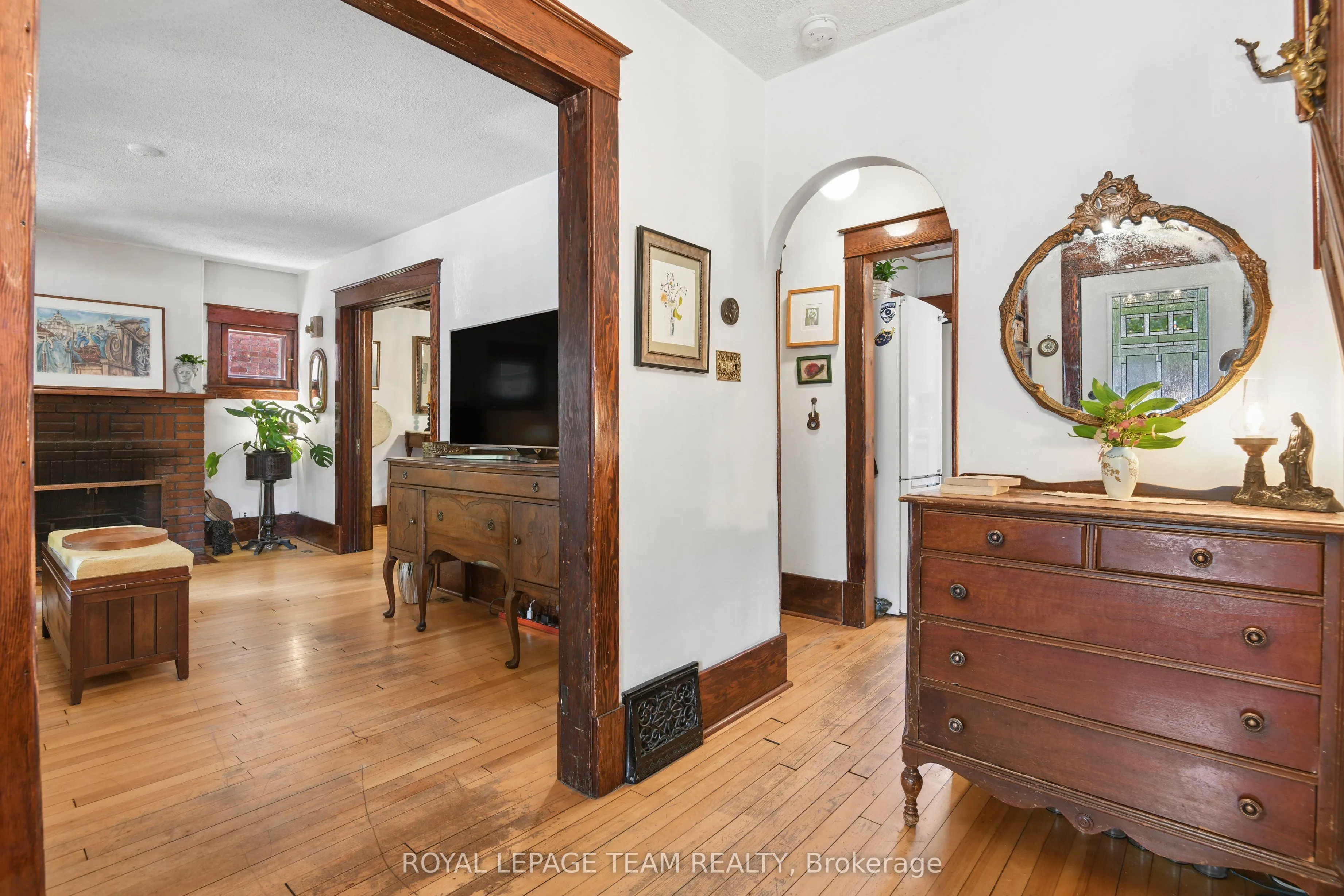 7 Thornton Avenue