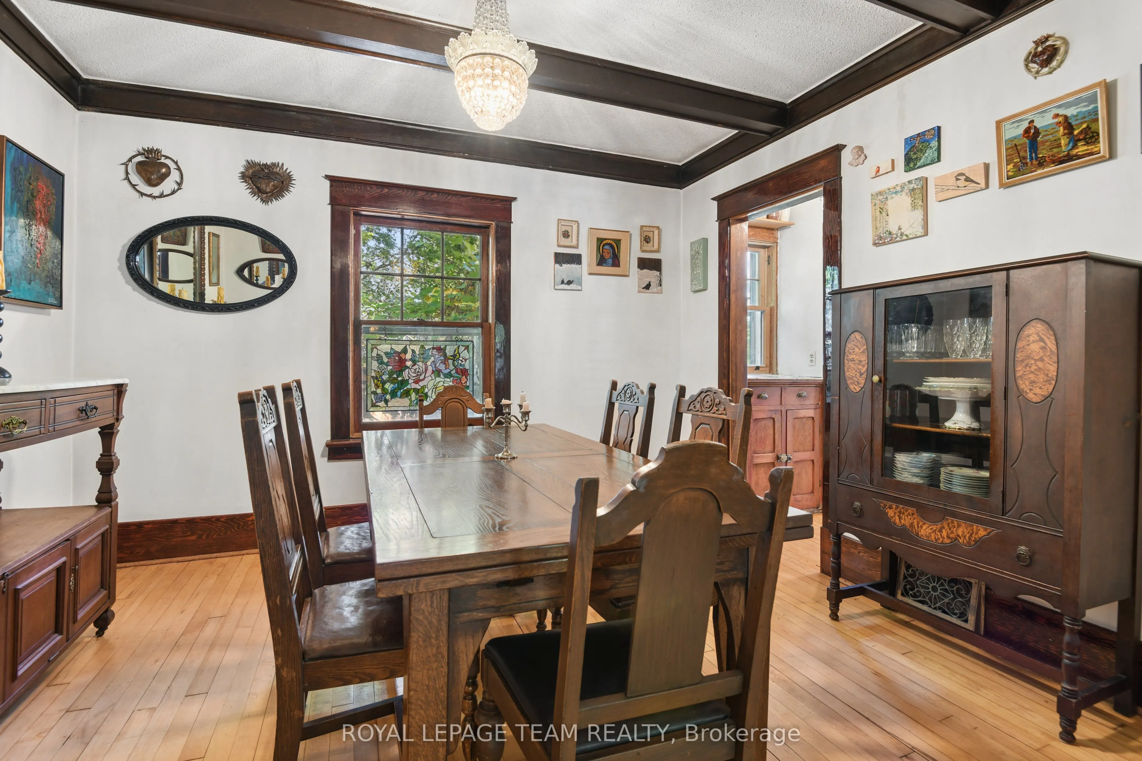 7 Thornton Avenue