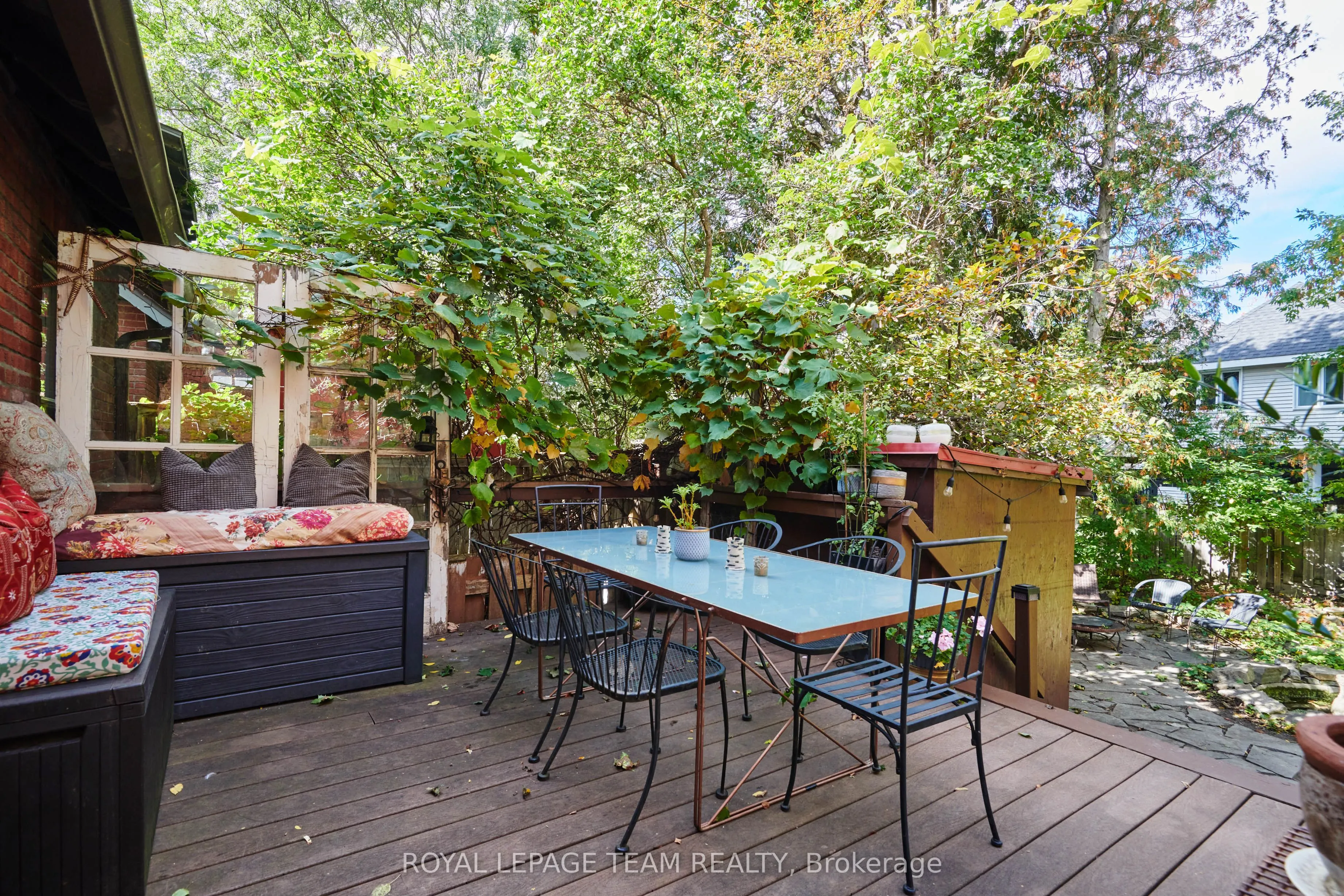 7 Thornton Avenue