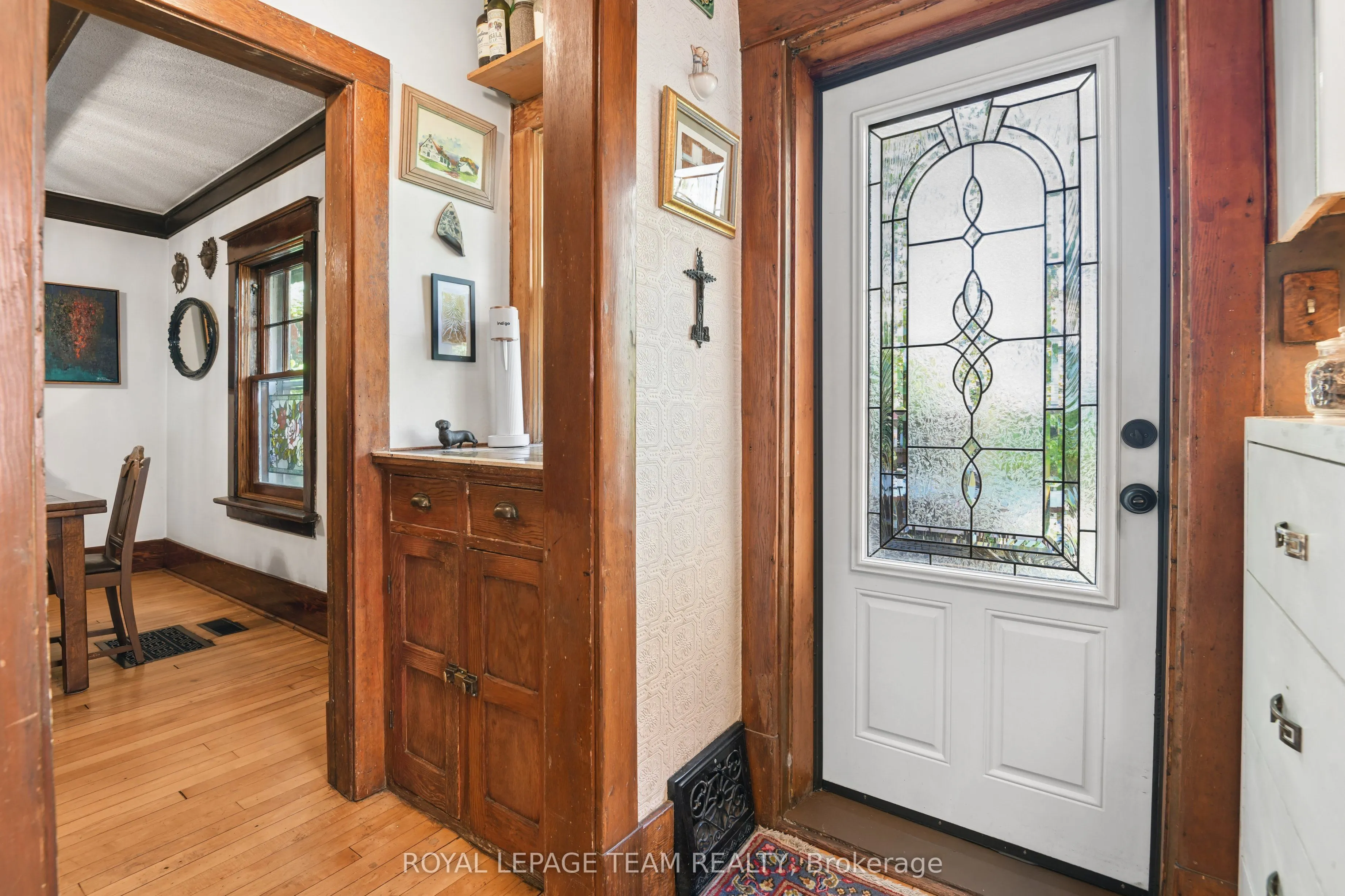 7 Thornton Avenue