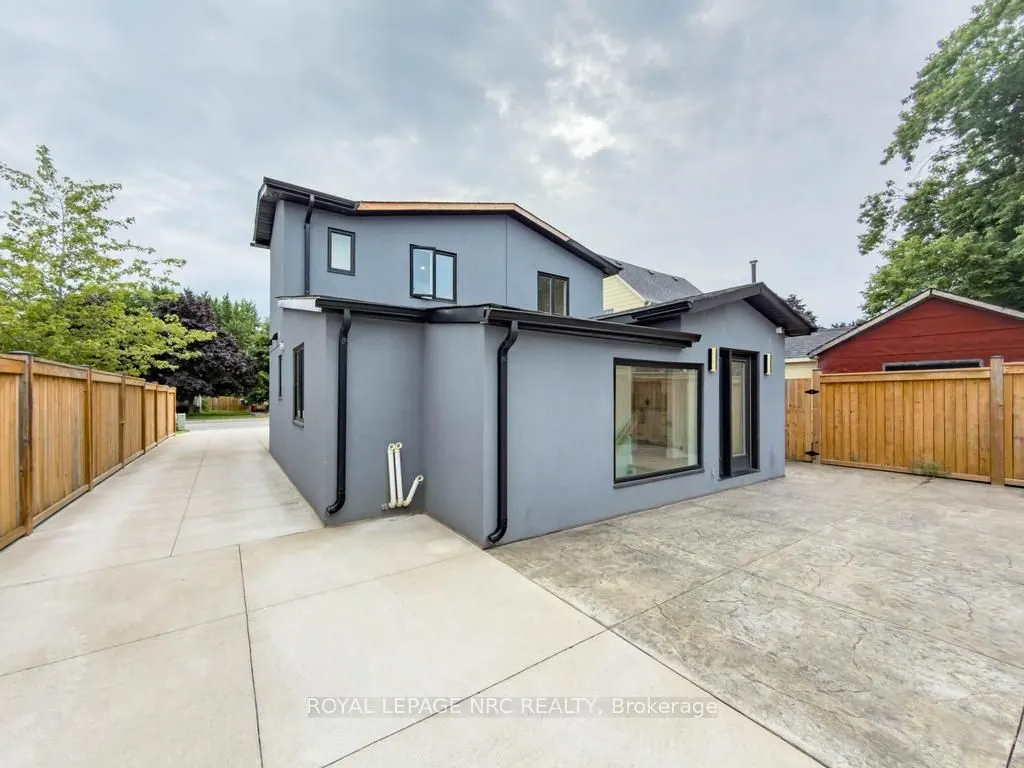 4392 Ontario Street