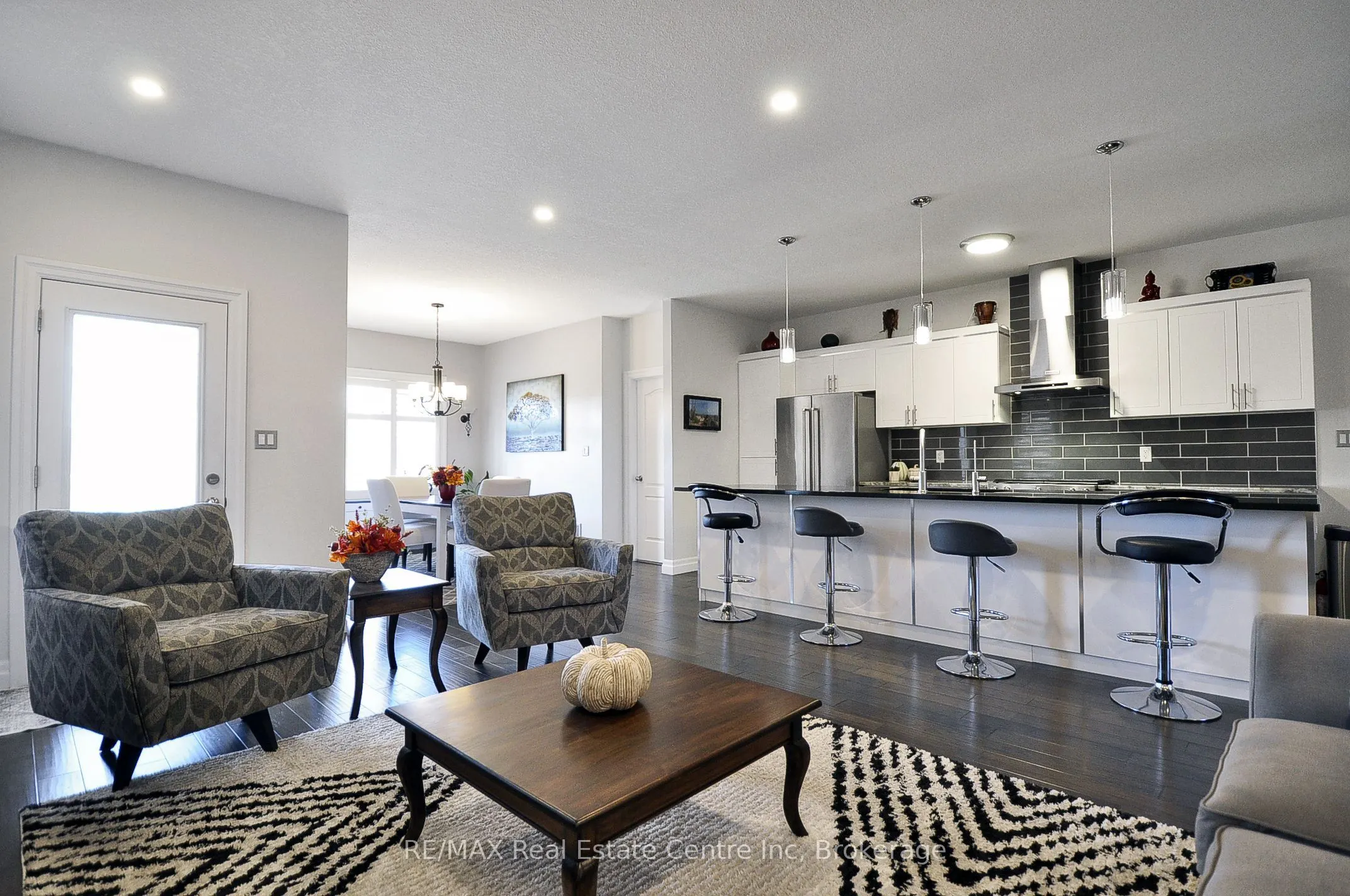 318 FAIRWAY Road